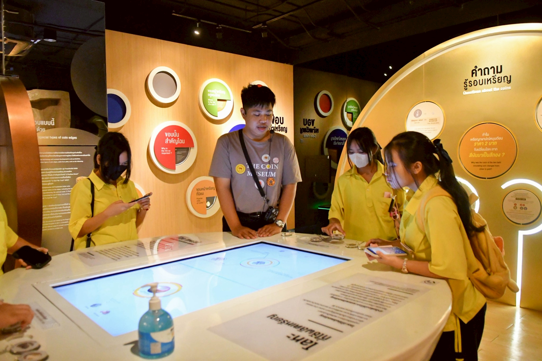 LINE_ALBUM_082768 โรงเรียนนวมินทราชูทิศ กรุงเทพมหานค_2.jpg