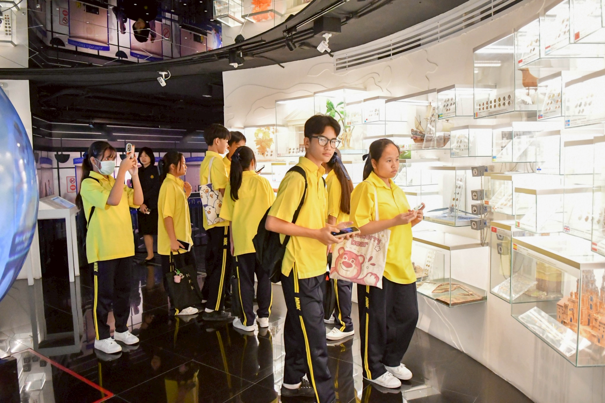 LINE_ALBUM_082768 โรงเรียนนวมินทราชูทิศ กรุงเทพมหานค_10.jpg