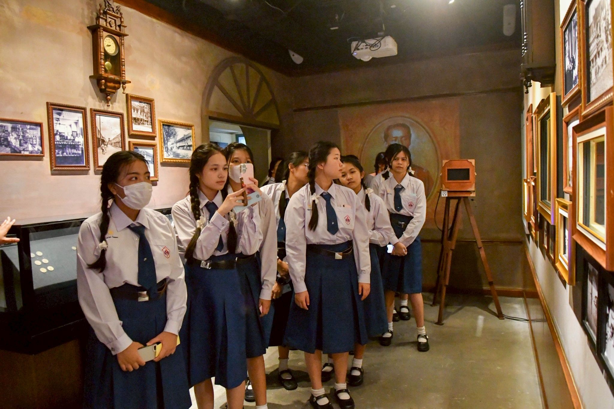 LINE_ALBUM_082268 โรงเรียนอัสสัมชัญคอนแวนต์_250912_13.jpg