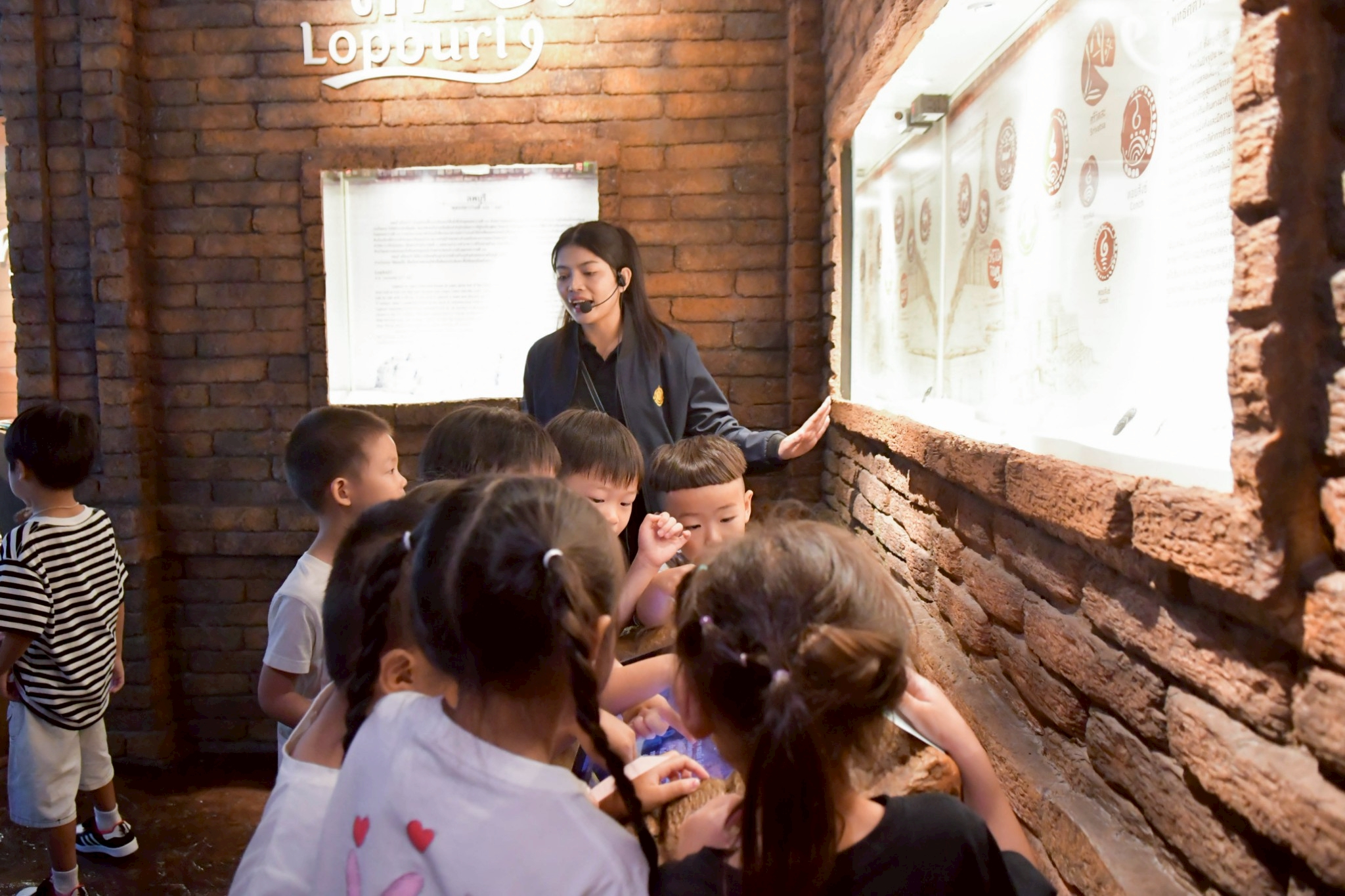 LINE_ALBUM_103068 โรงเรียนอนุบาลสร้างสรรค์_251104_9.jpg