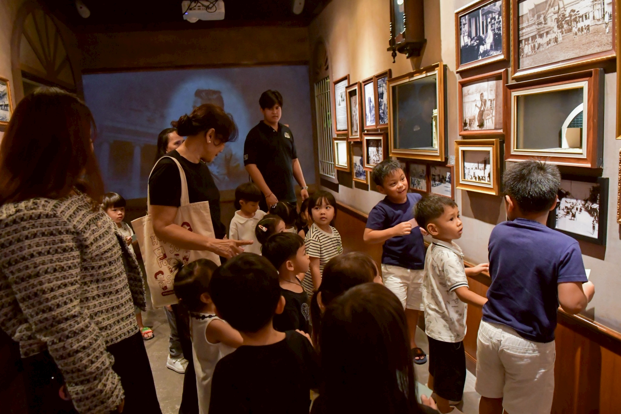 LINE_ALBUM_103068 โรงเรียนอนุบาลสร้างสรรค์_251104_4.jpg