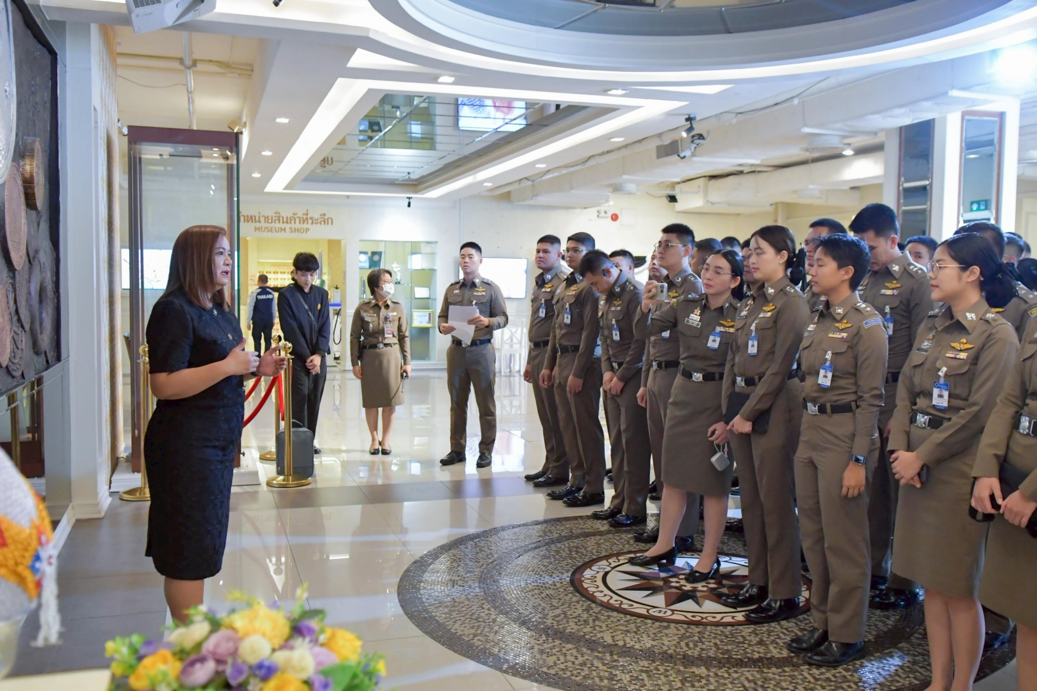 LINE_ALBUM_040269 วิทยาลัยการตำรวจ_260205_1.jpg