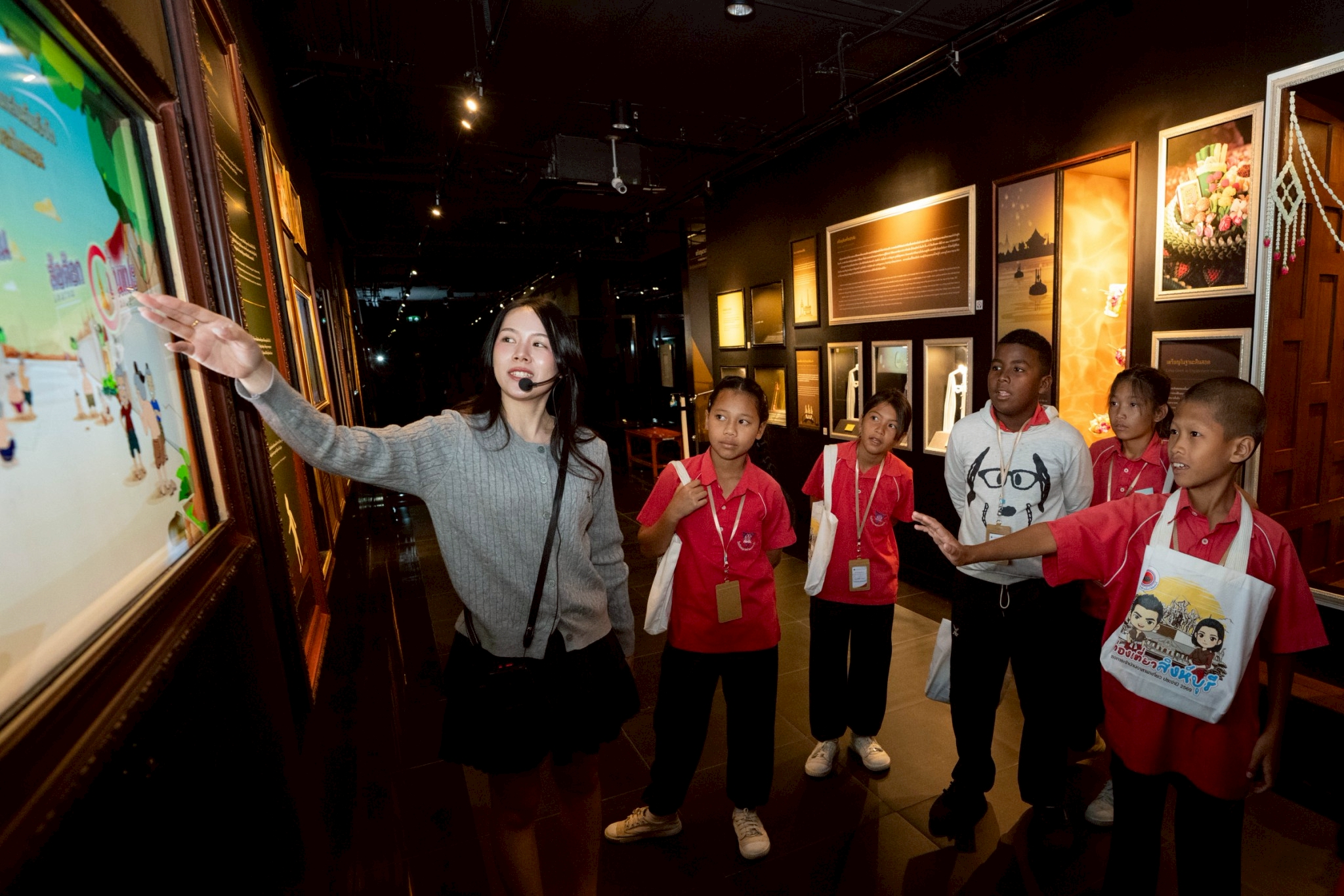 LINE_ALBUM_060369  อบจ สิงห์บุรี_260312_15.jpg