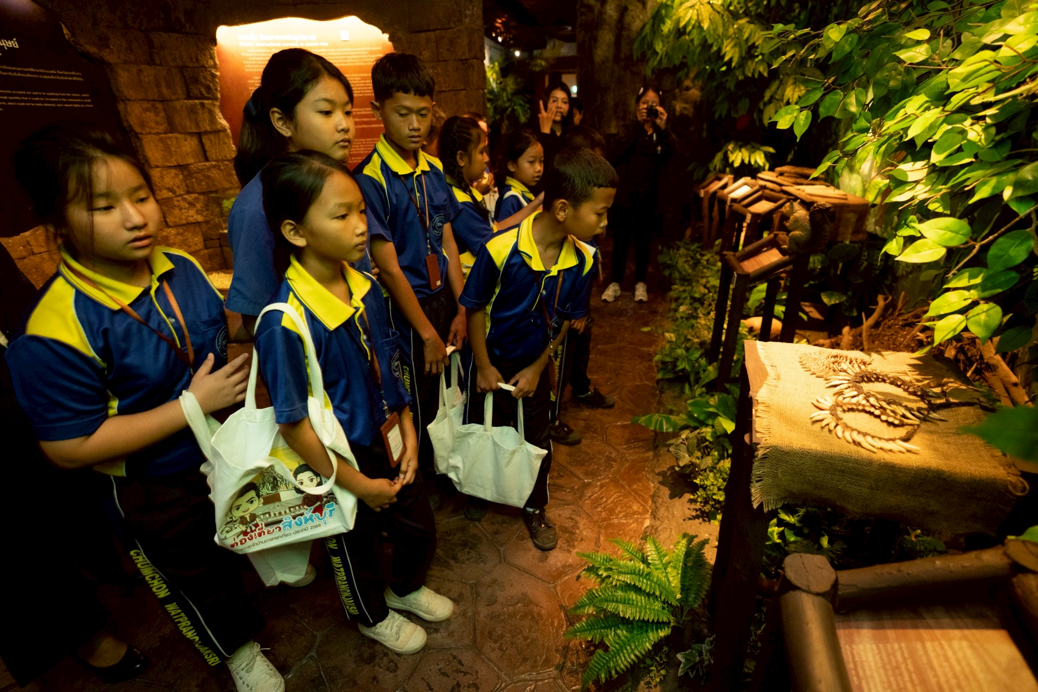 LINE_ALBUM_060369  อบจ สิงห์บุรี_260312_17.jpg