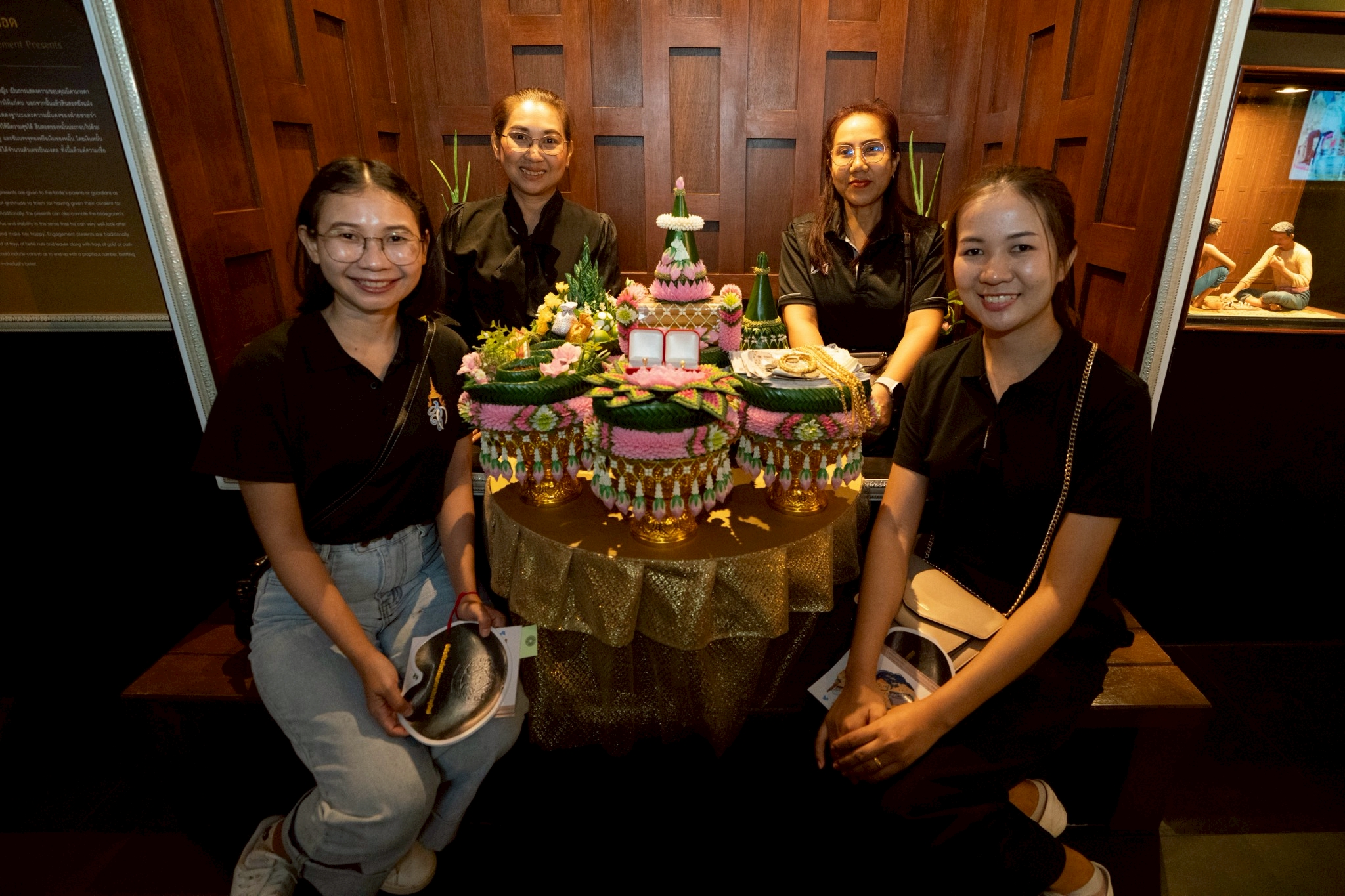 LINE_ALBUM_69-03-27 รร.ชุมชนบ้านไทรย้อย เเละโรงเรียนโค.10.jpg