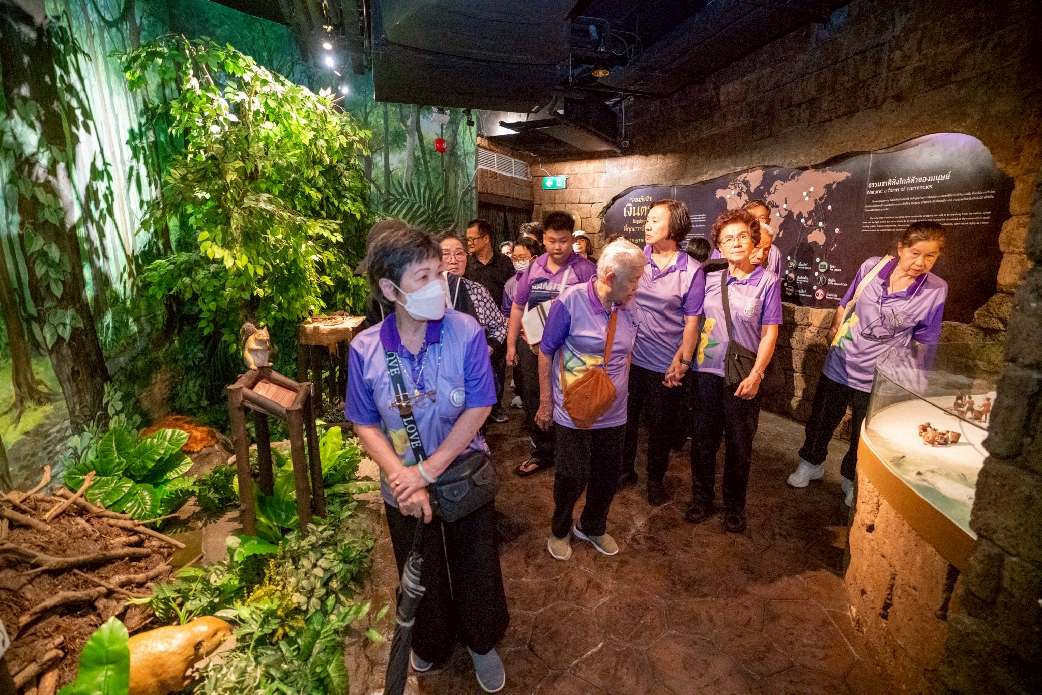 LINE_ALBUM_200369ผู้สูงอายุคณะพยาบาลศาสตร์ มหาวิทยา_2.1.jpg