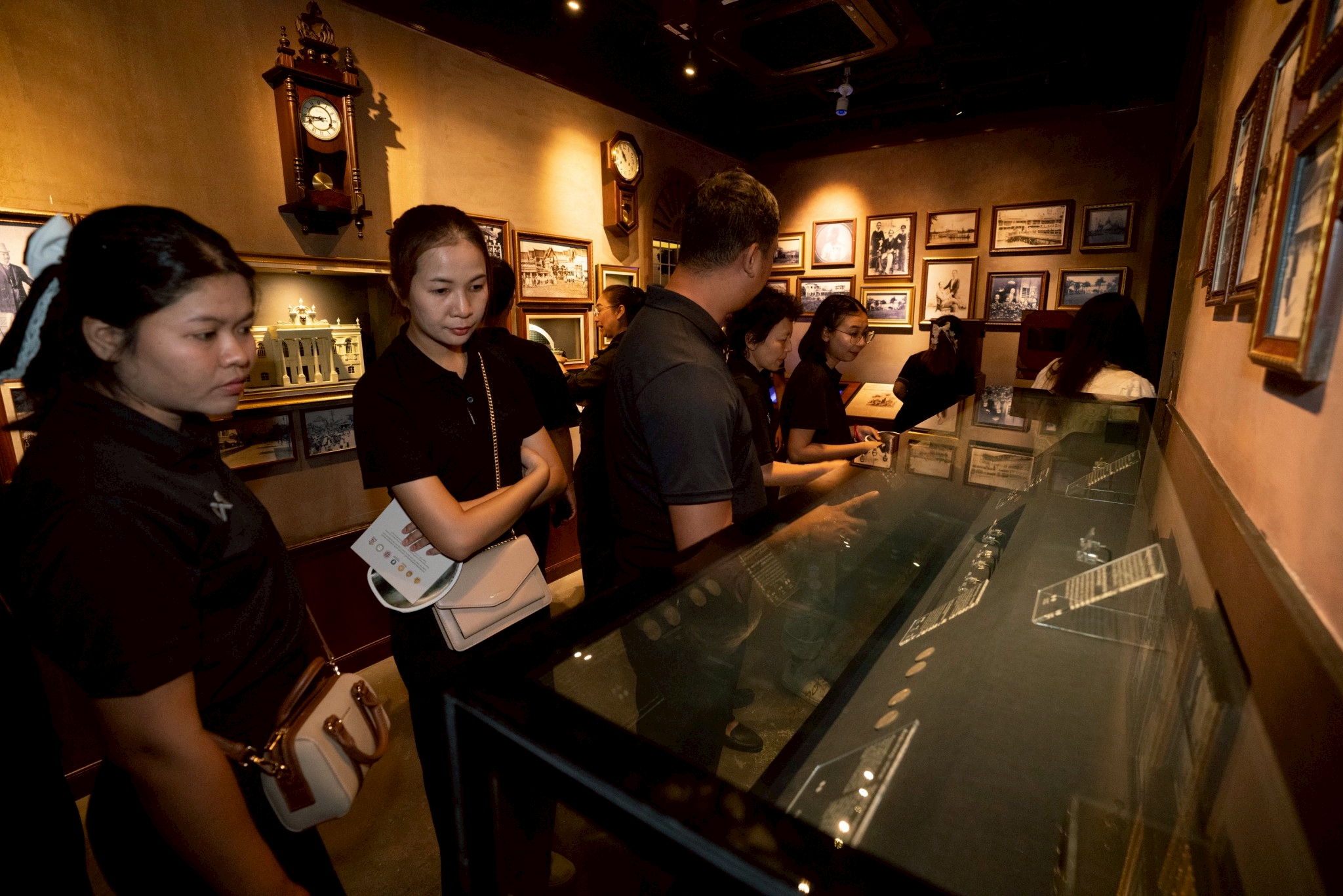 LINE_ALBUM_69-03-27 รร.ชุมชนบ้านไทรย้อย เเละโรงเรียนโค.8.jpg