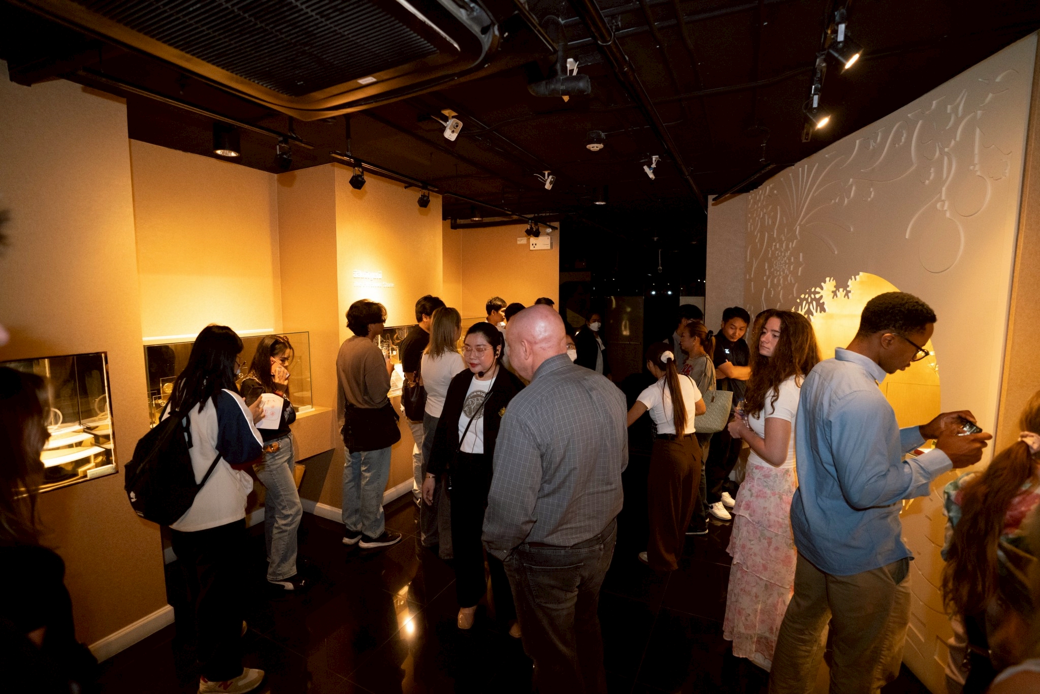 LINE_ALBUM_69-03-27 วิทยาลัยนานาชาติ ม.บูรพา_260401_10.jpg