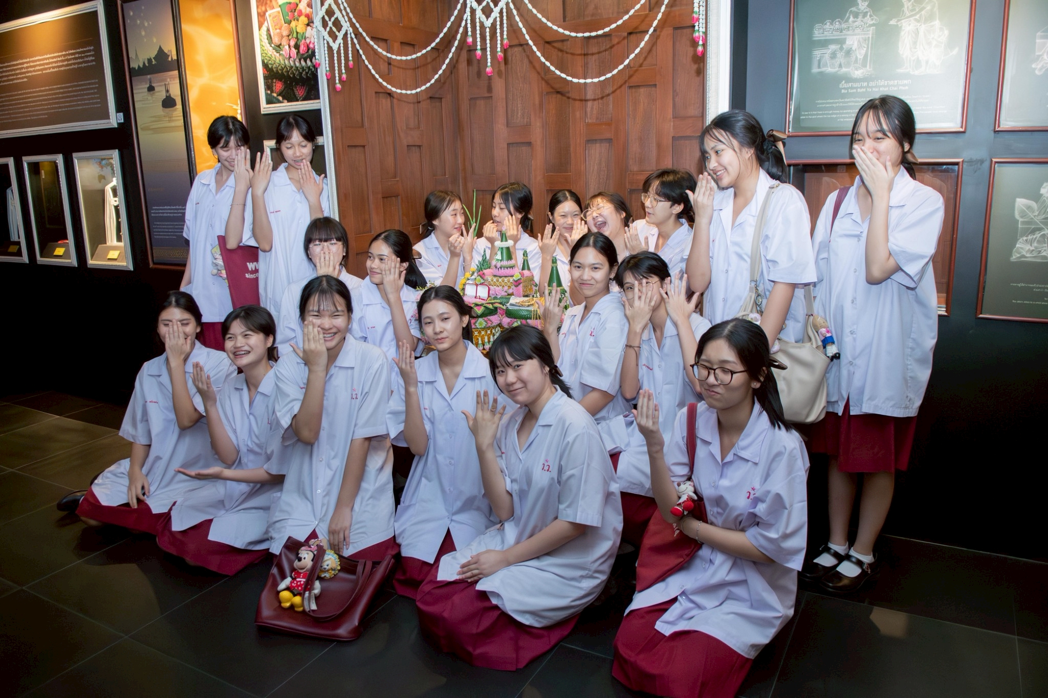 LINE_ALBUM_061069 รร วัฒนาวิทยาลัย_260611_4.jpg