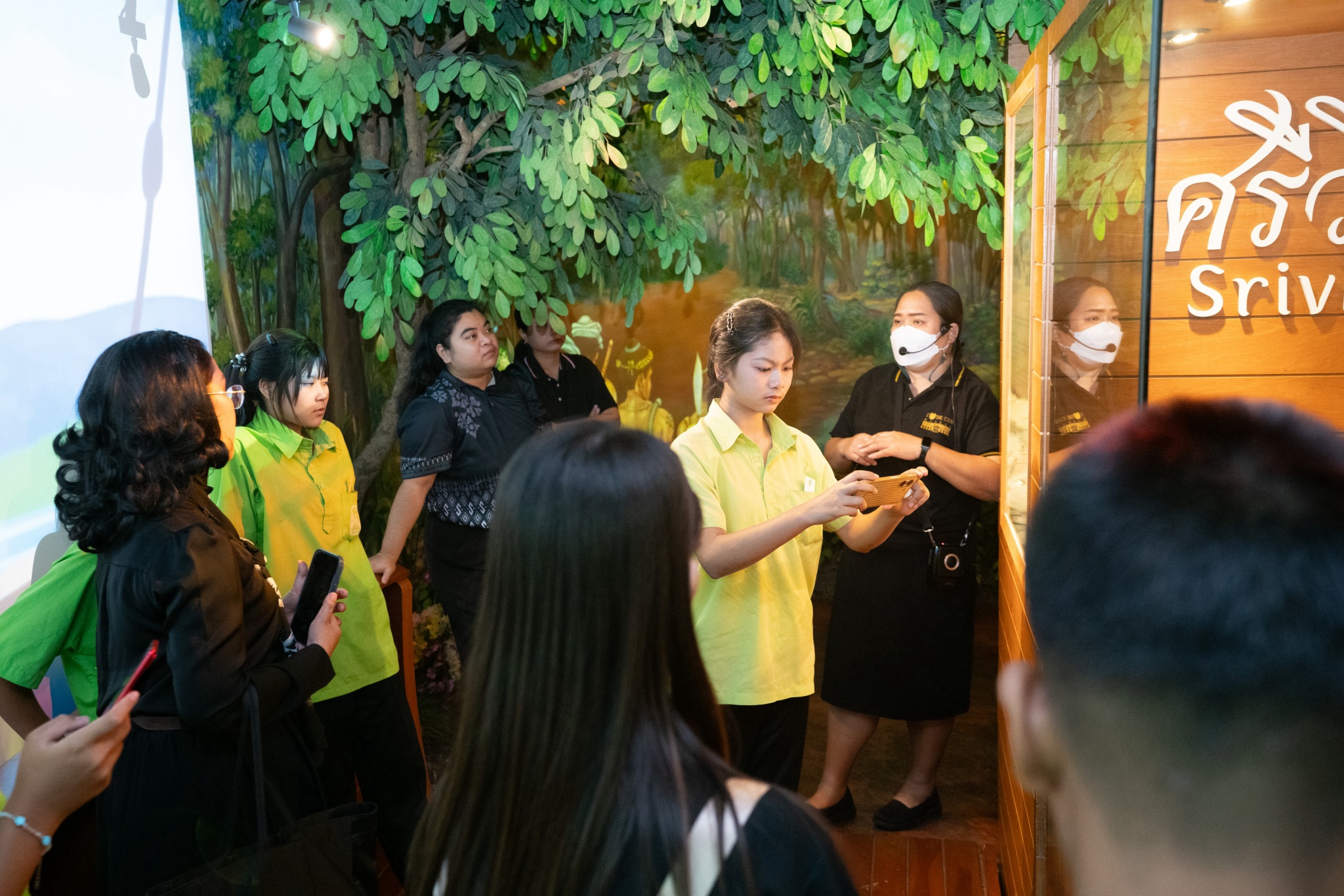 LINE_ALBUM_260869 วัดรุ้ง_260826_12.jpg