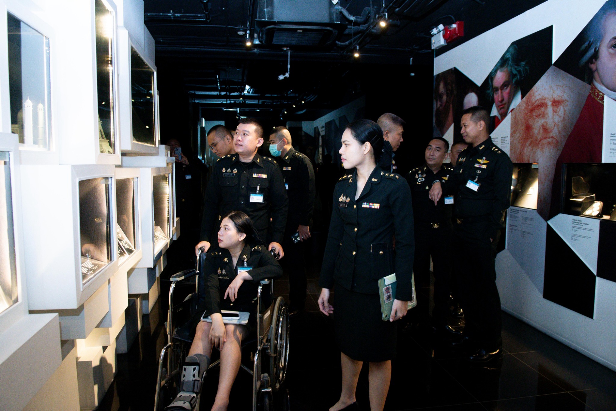 LINE_ALBUM_081169 ทหารการเงิน_260824_15.jpg