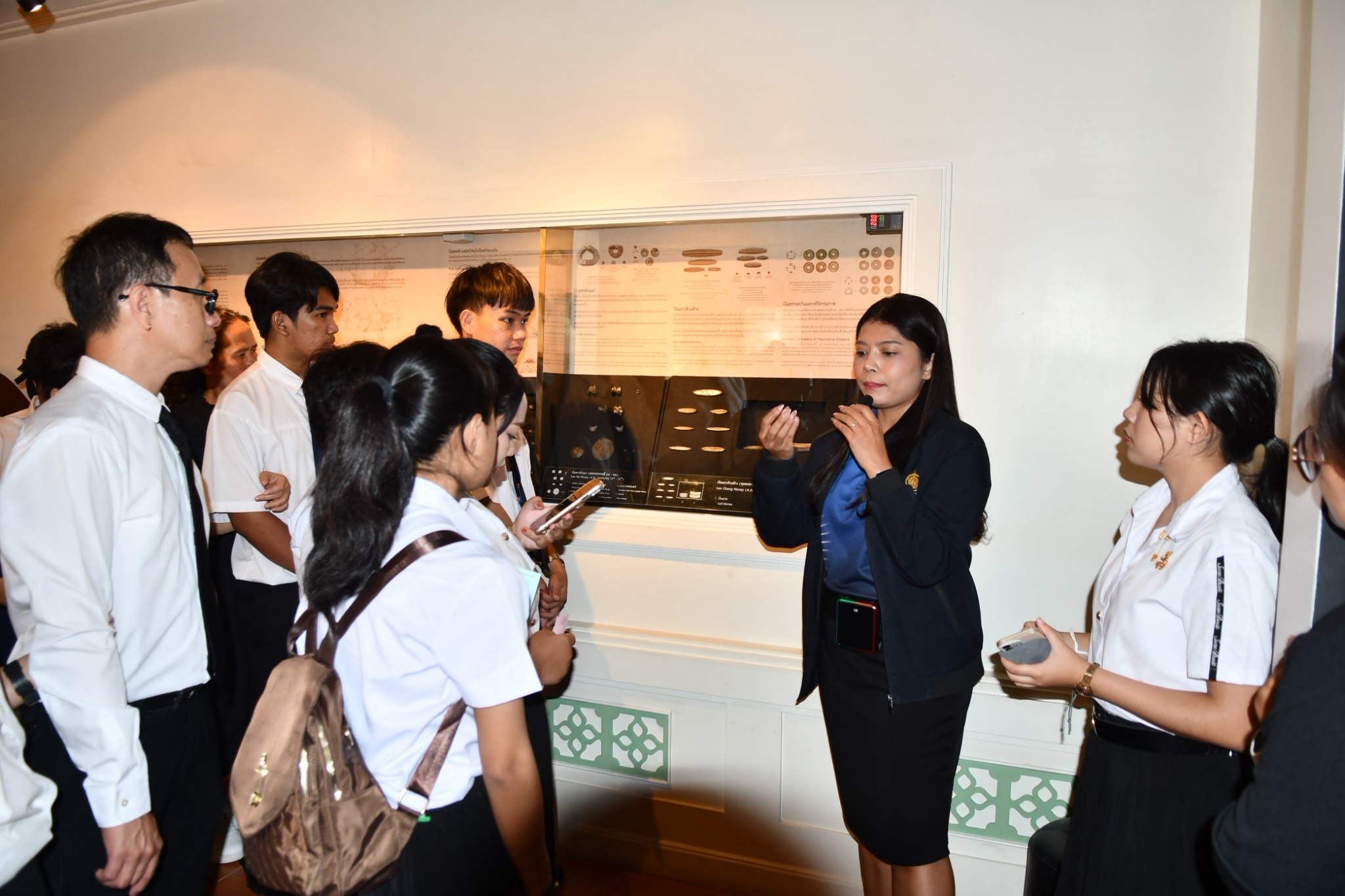 LINE_ALBUM_081469 บริษัทศรัทธาที่กล้าเดิน_260817_5.jpg