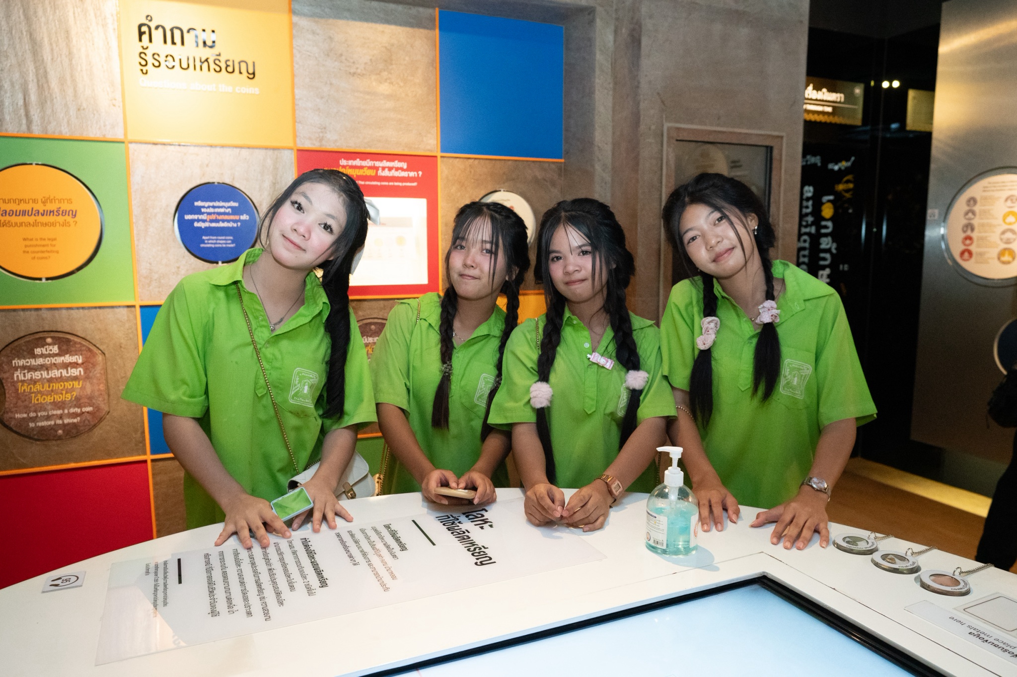 LINE_ALBUM_260869 วัดรุ้ง_260826_10.jpg