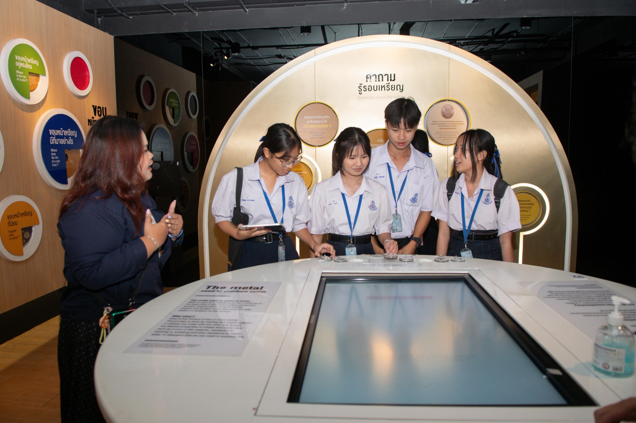 LINE_ALBUM_090969 คุรุราษร์รังสฤษฎ์_260914_12.jpg