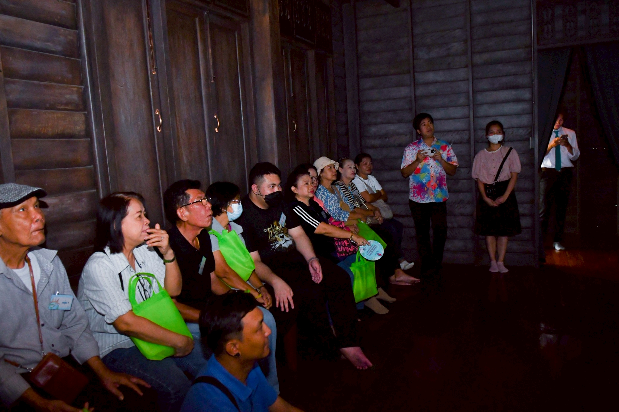 LINE_ALBUM_042268 สำนักงานเขตบางนา_250424_2.jpg