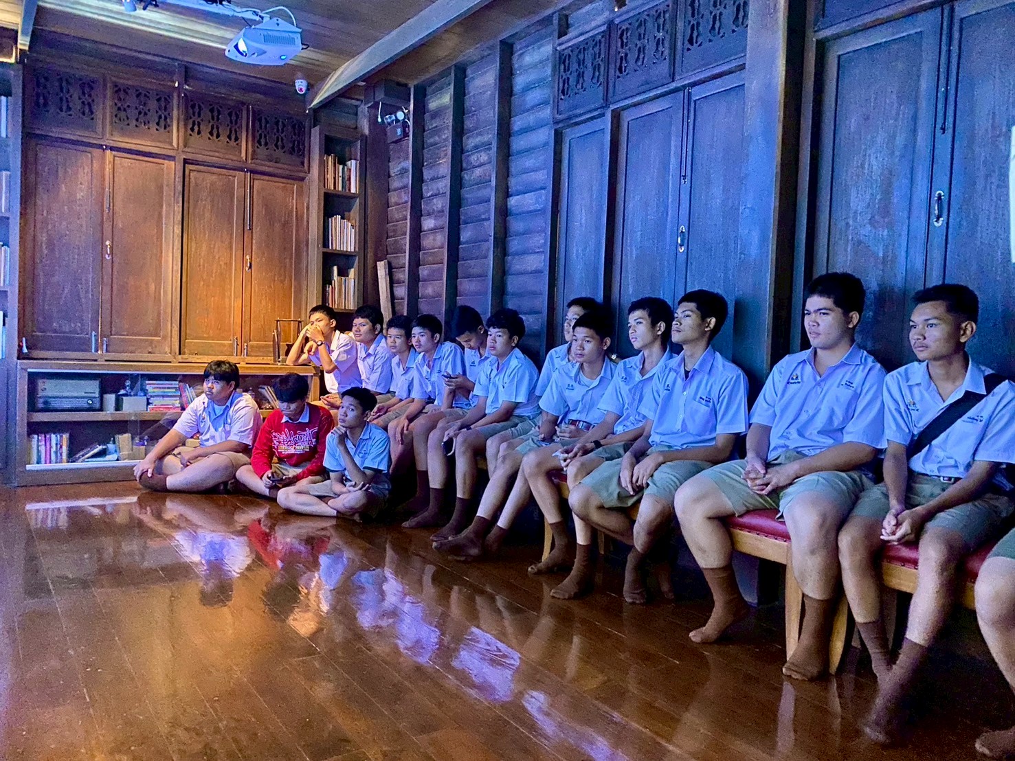 LINE_ALBUM_คณะเดือนสิงหาคม 68_250821_5.jpg
