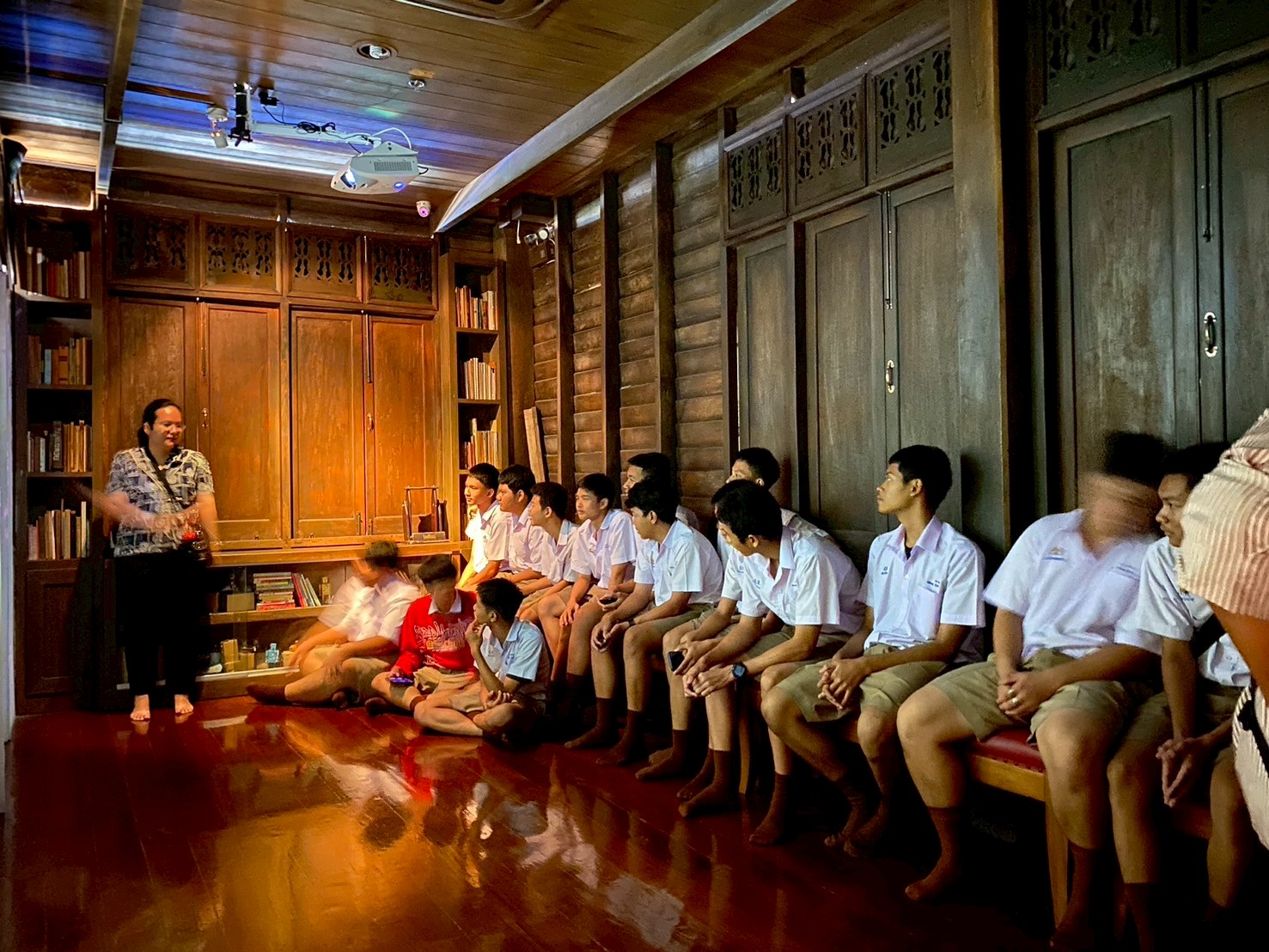LINE_ALBUM_คณะเดือนสิงหาคม 68_250821_9.jpg