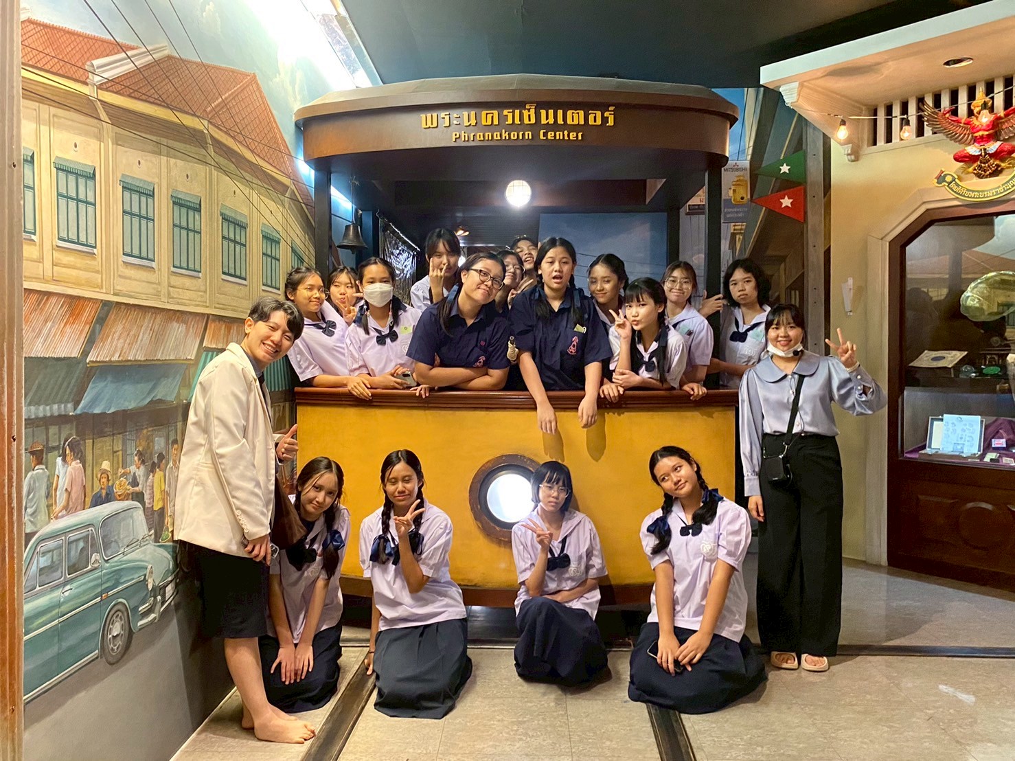 LINE_ALBUM_คณะเดือนกันยา68_250906_7.jpg