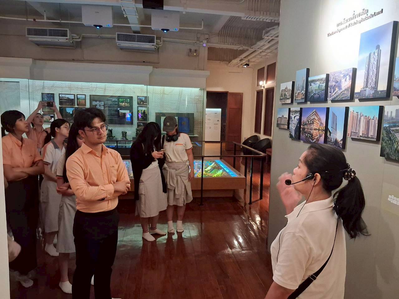 LINE_ALBUM_คณะเดือนกันยา68_251003_4.jpg