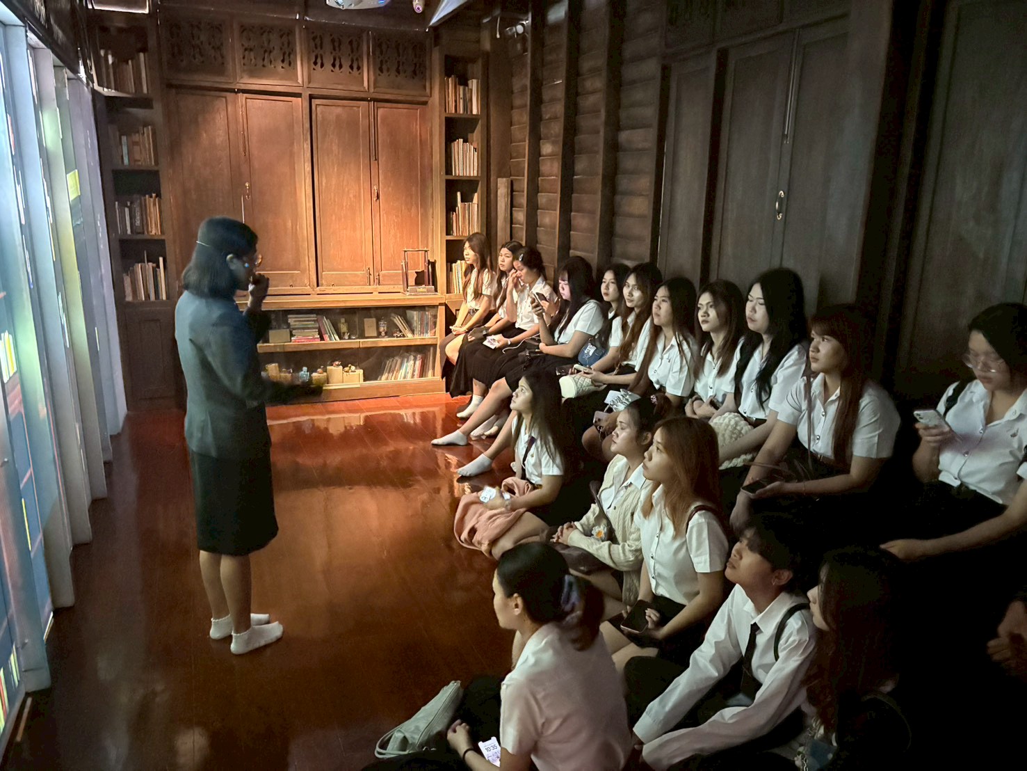 LINE_ALBUM_3102568 ท่องเที่ยวสวนสุนันทา_251007_6.jpg