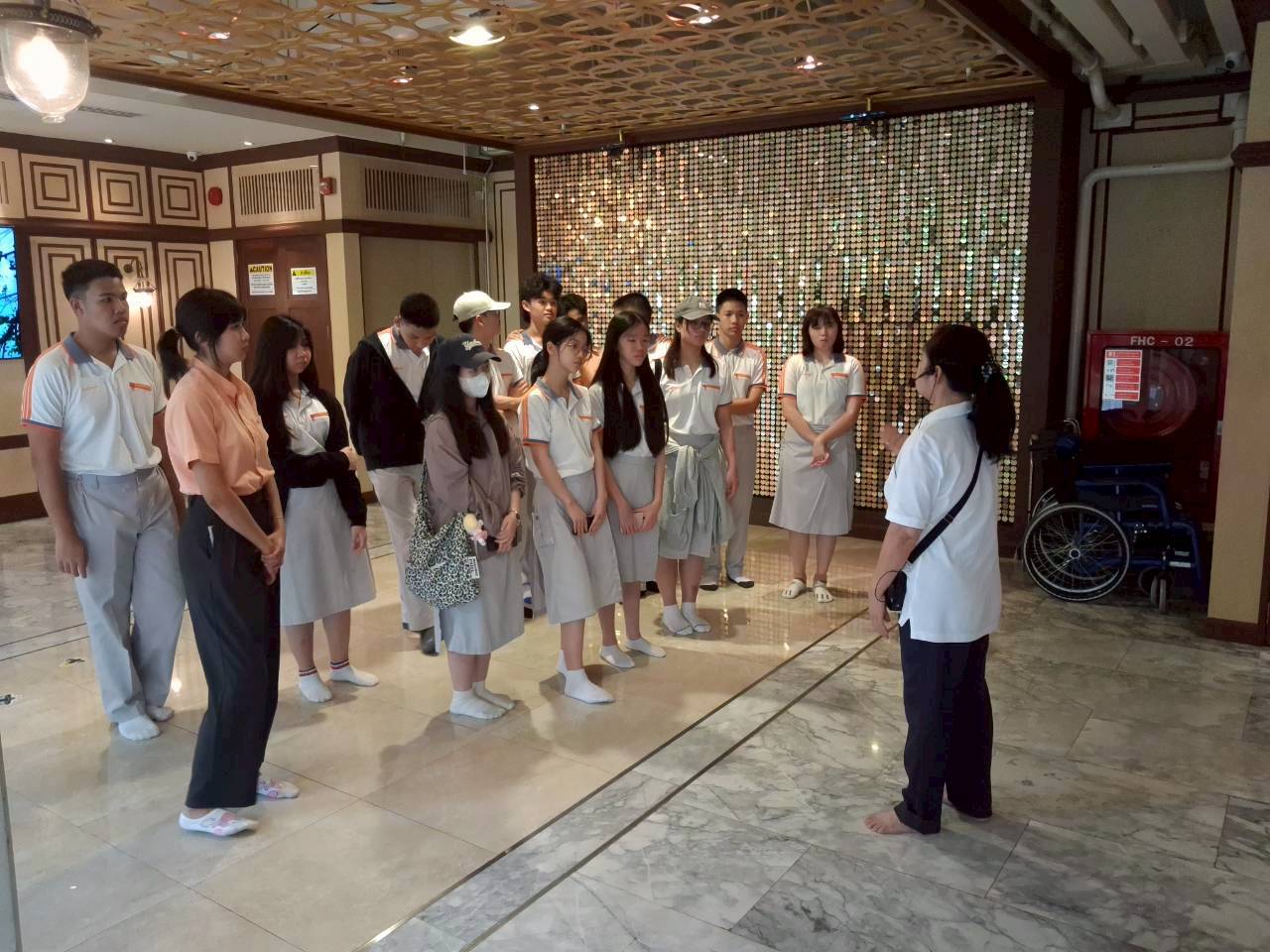 LINE_ALBUM_คณะเดือนกันยา68_251003_6.jpg