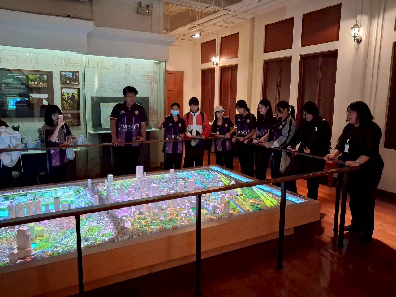 LINE_ALBUM_คณะเดือนพฤศจิกายน 68_251127_2.jpg