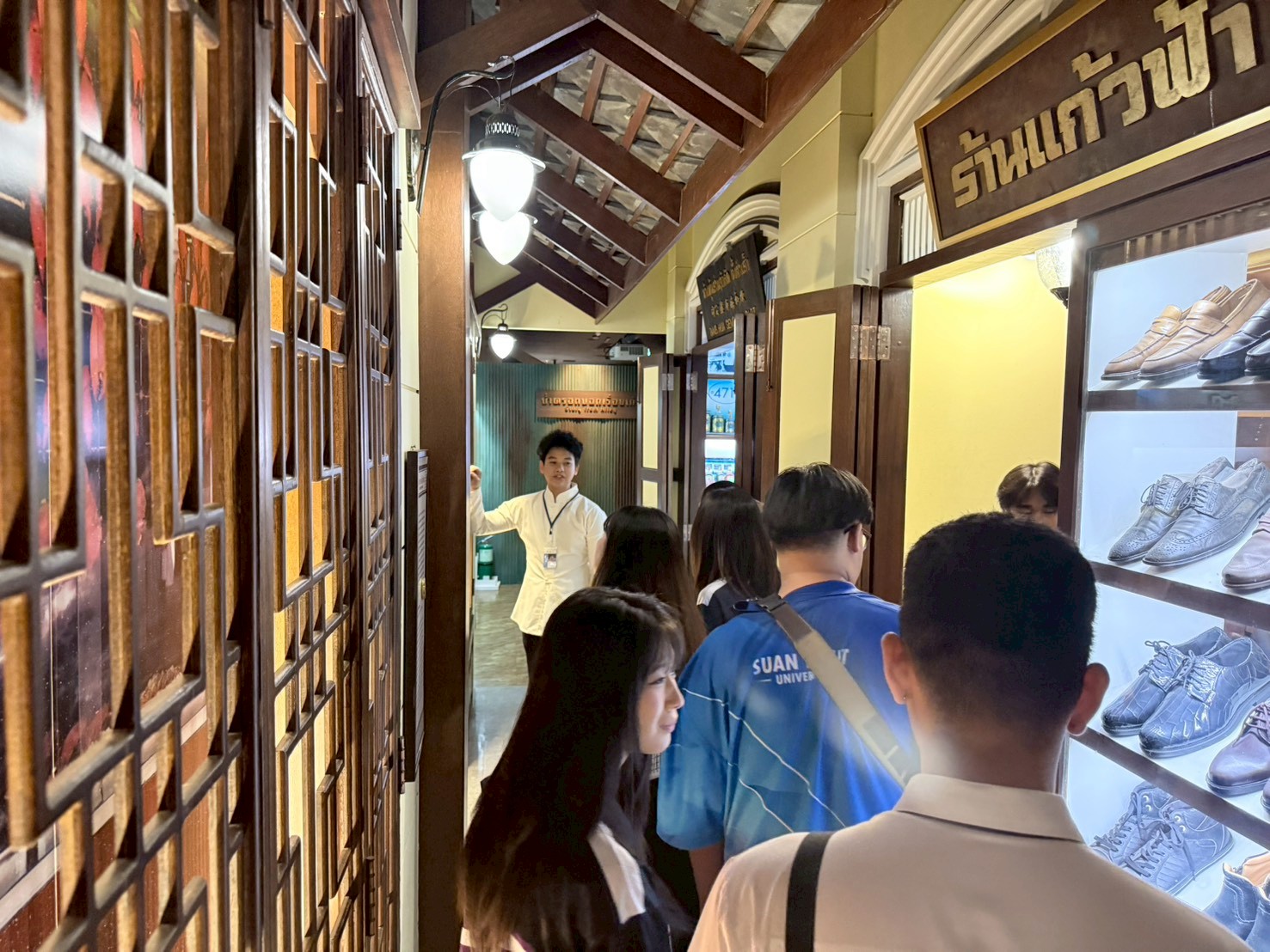 LINE_ALBUM_คณะเดือนพฤศจิกายน 68_251127_6.jpg