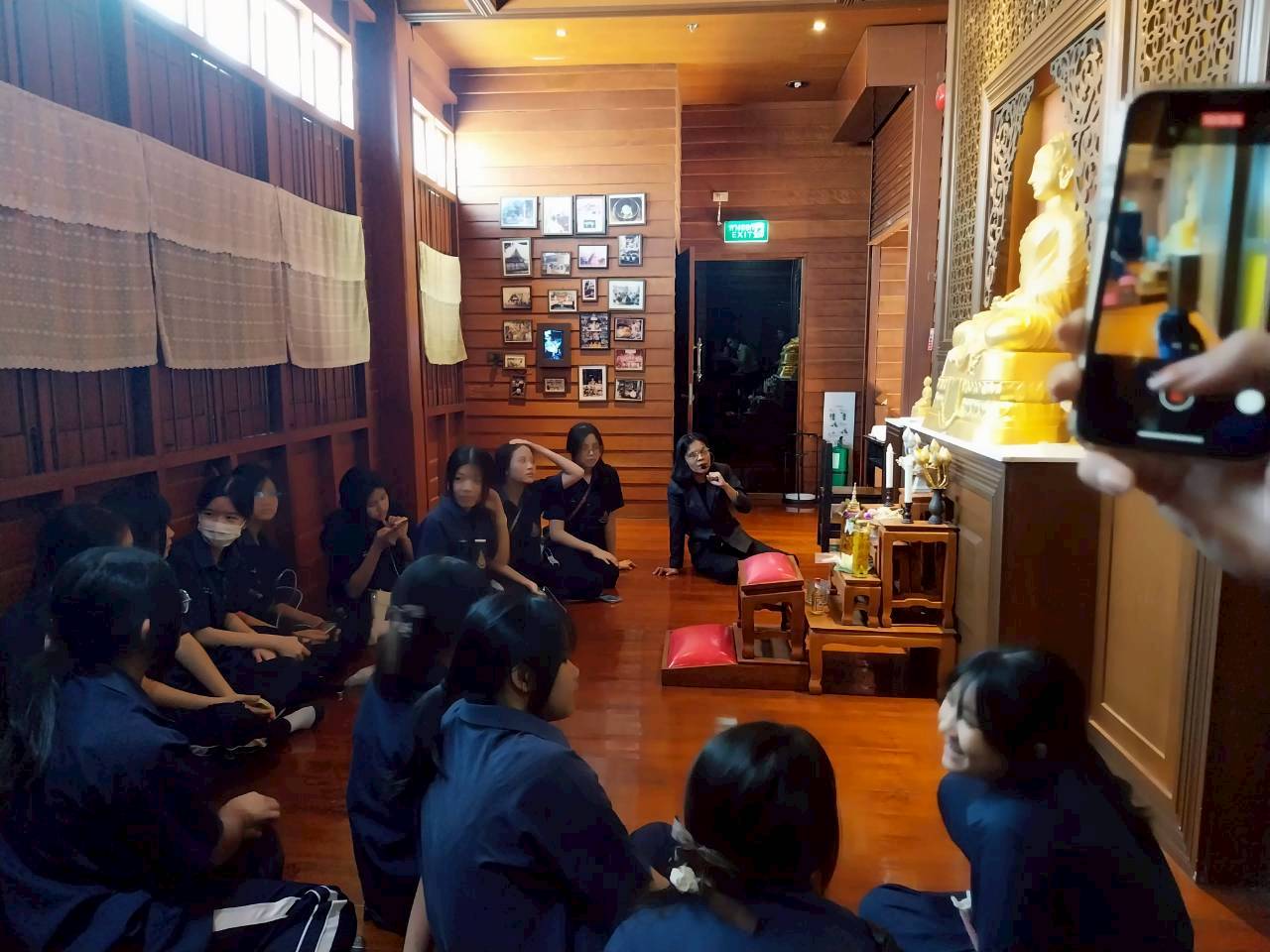 LINE_ALBUM_คณะธ.ค. 68_251211_3.jpg