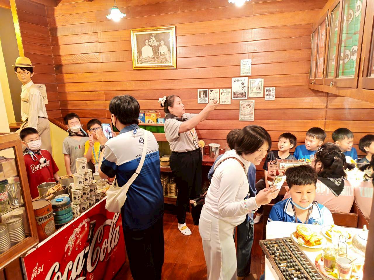 LINE_ALBUM_คณะ มี.ค. 69_260326_7.jpg