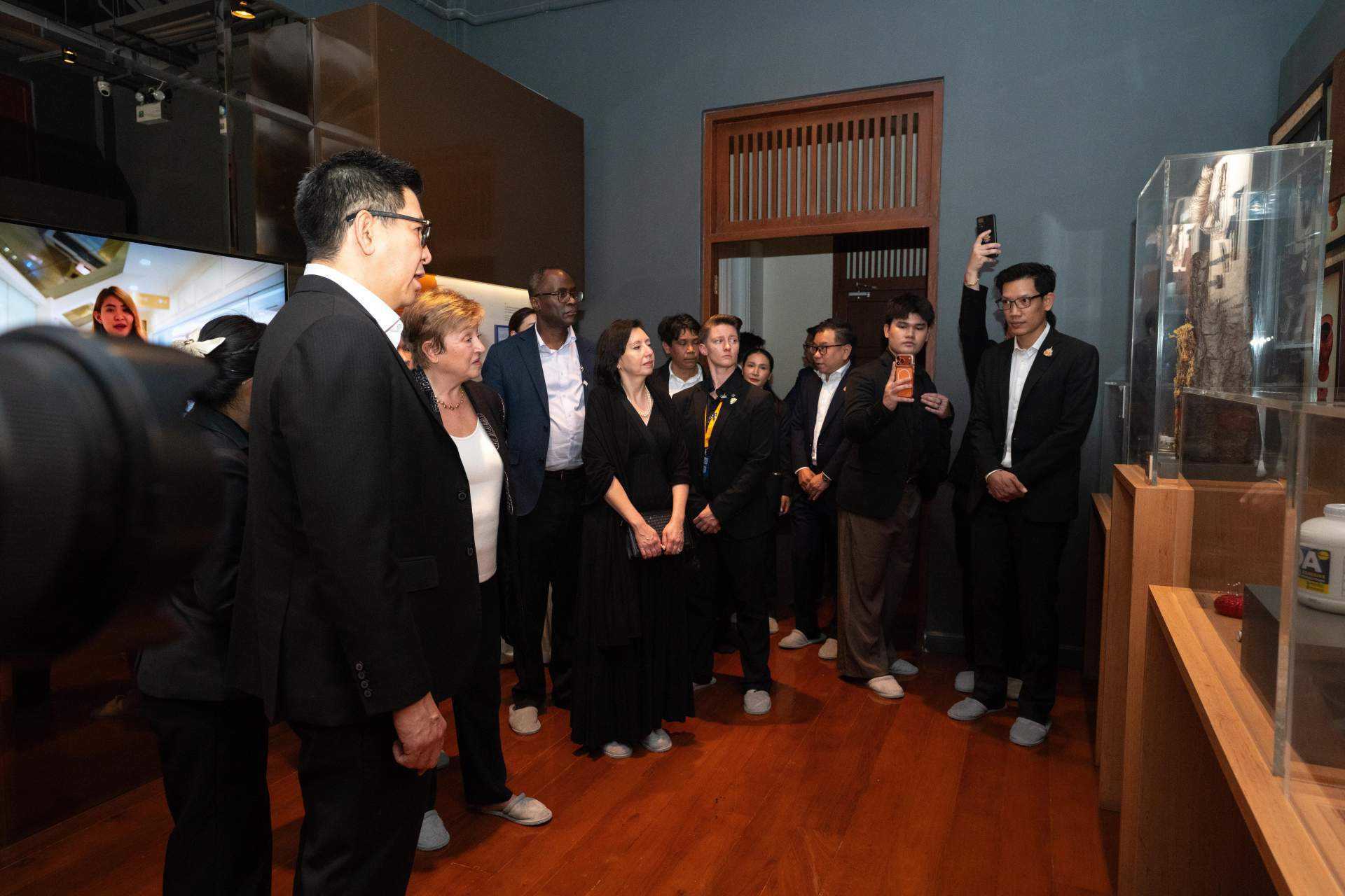 LINE_ALBUM_คณะ มี.ค. 69_260315_9.jpg