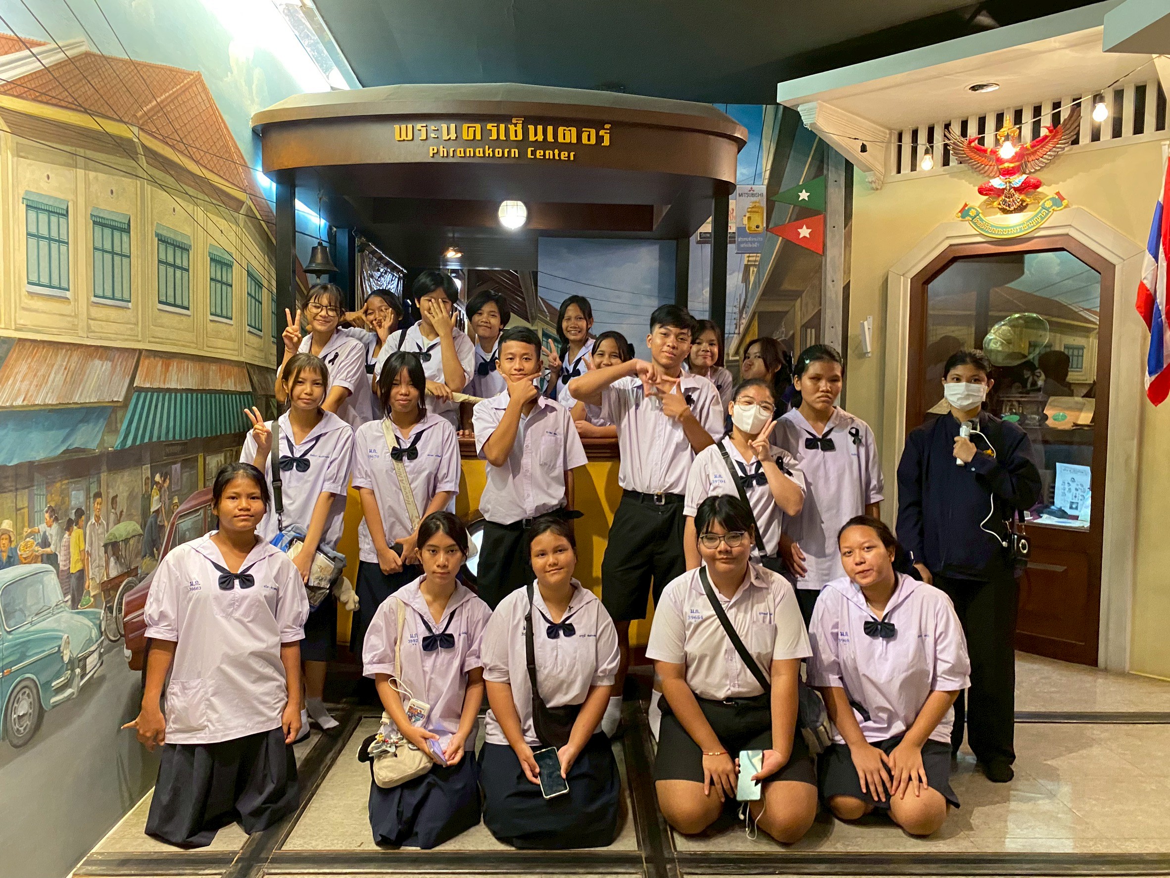 LINE_ALBUM_คณะก.ค.69_260717_7.jpg