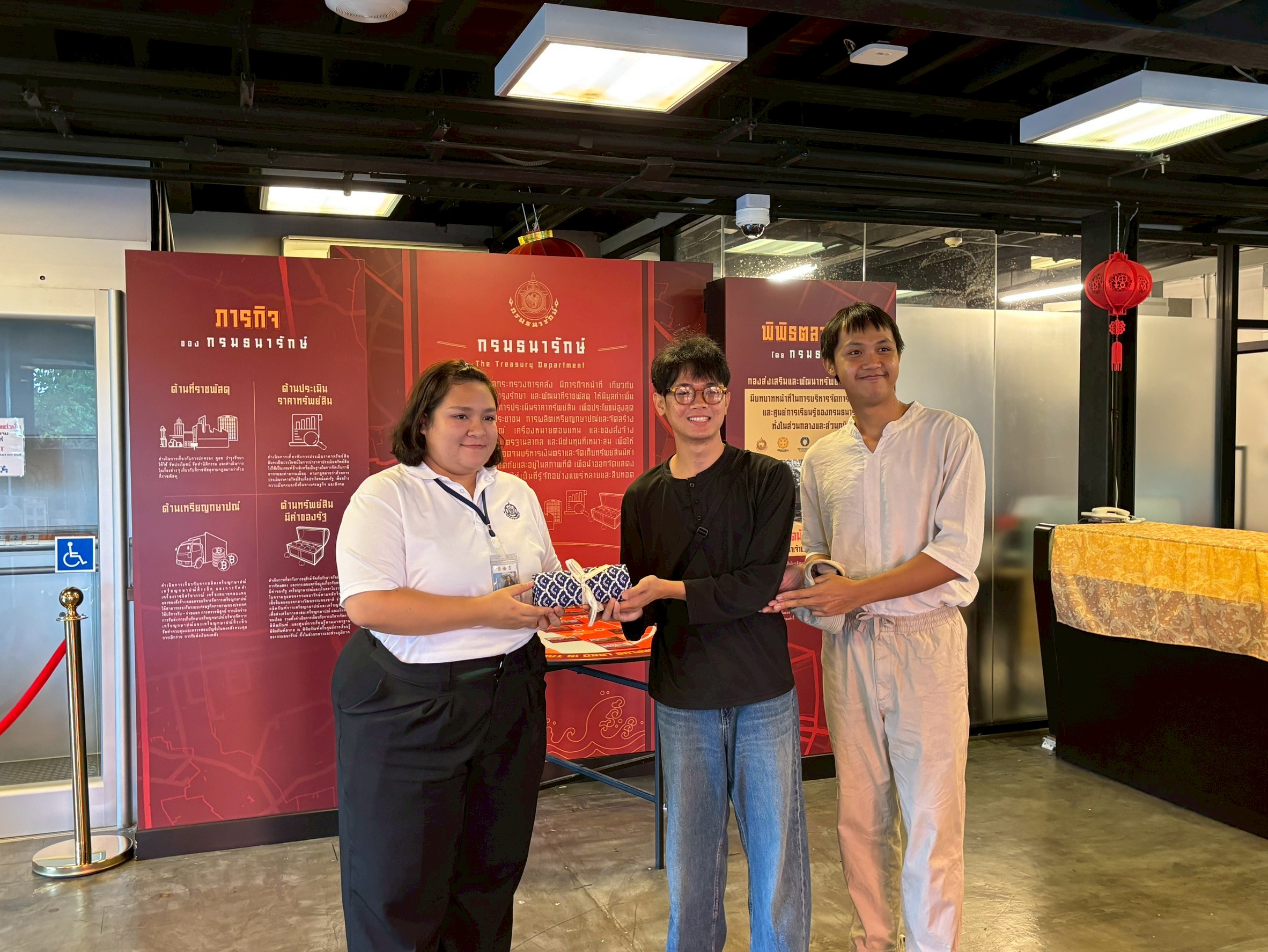 LINE_ALBUM_คณะ เมย 69_260424_3.jpg