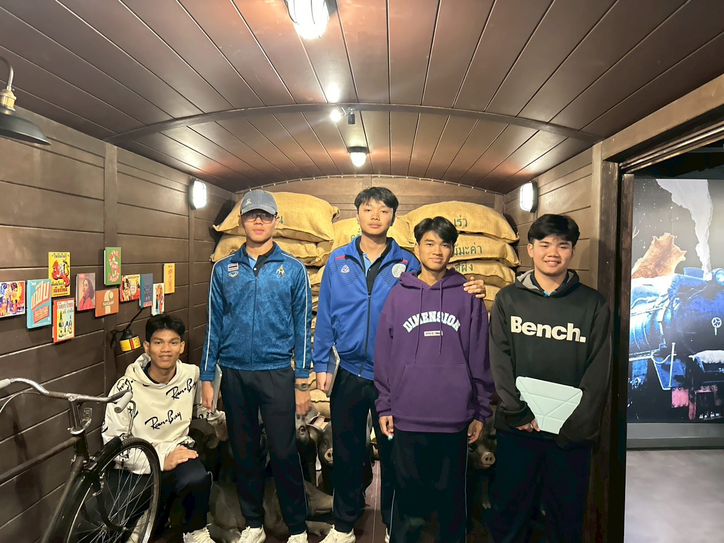 LINE_ALBUM_คณะ พฤศจิกายน_251125_13.jpg