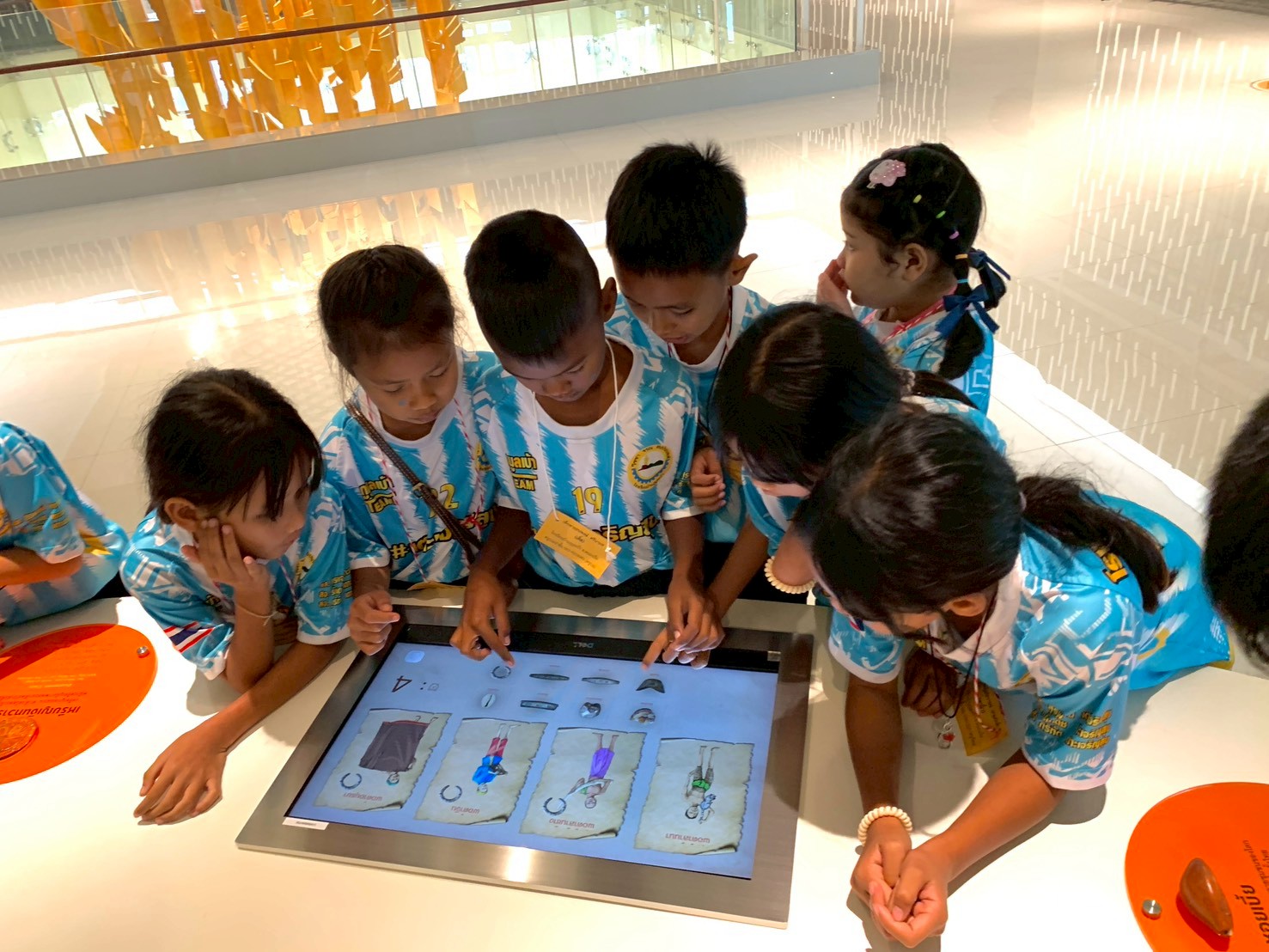 LINE_ALBUM_คณะ ธันวาคม 2568_251209_11.jpg