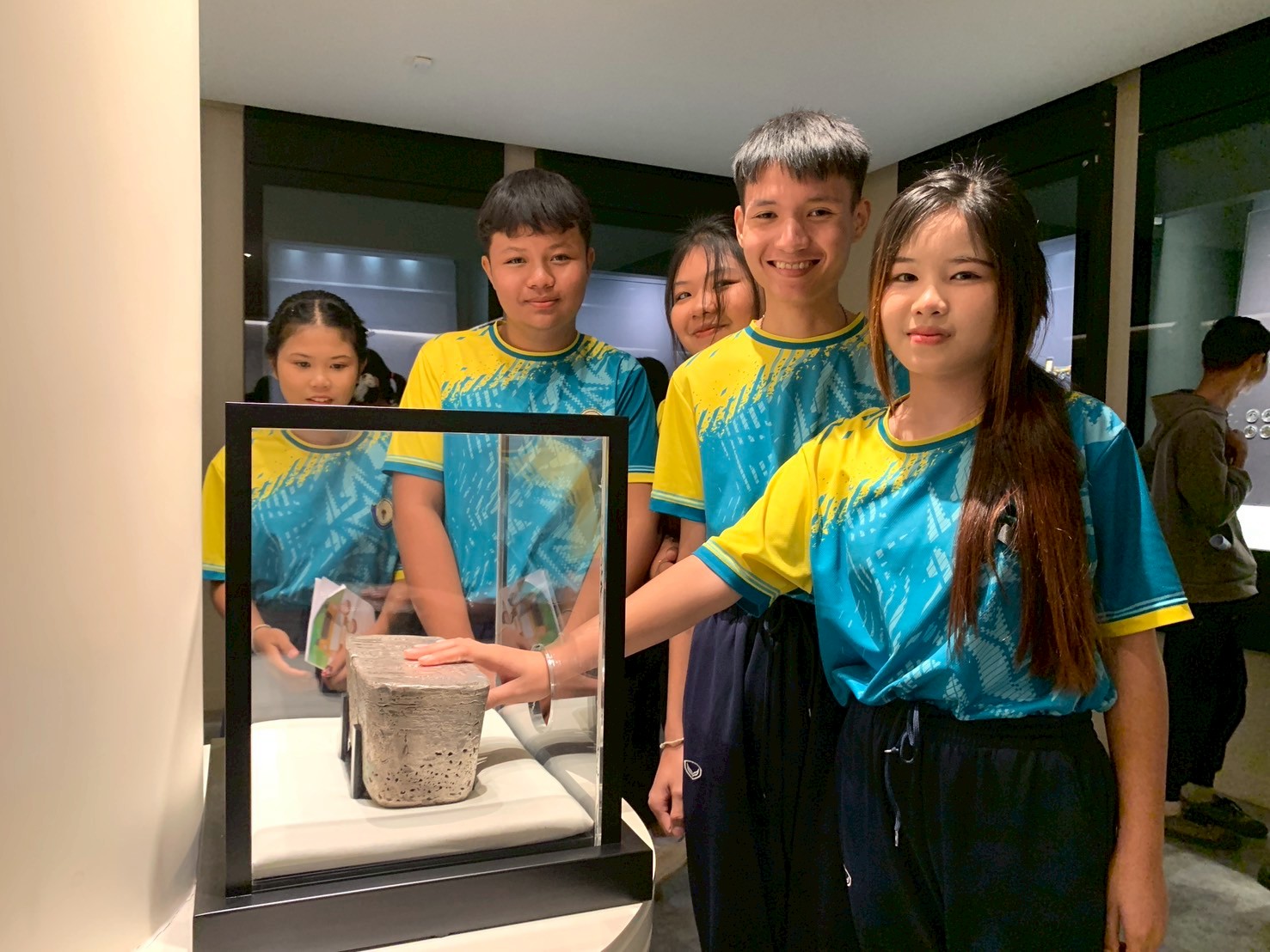 LINE_ALBUM_คณะ ธันวาคม 2568_251203_11.jpg