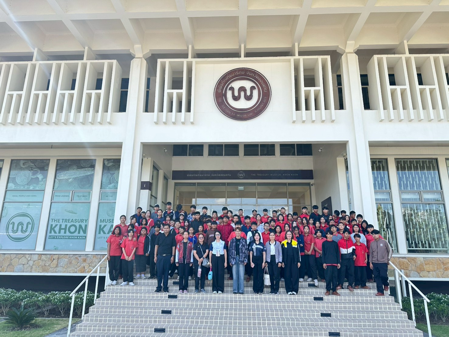 LINE_ALBUM_คณะ ธันวาคม 2568_251224_21.jpg