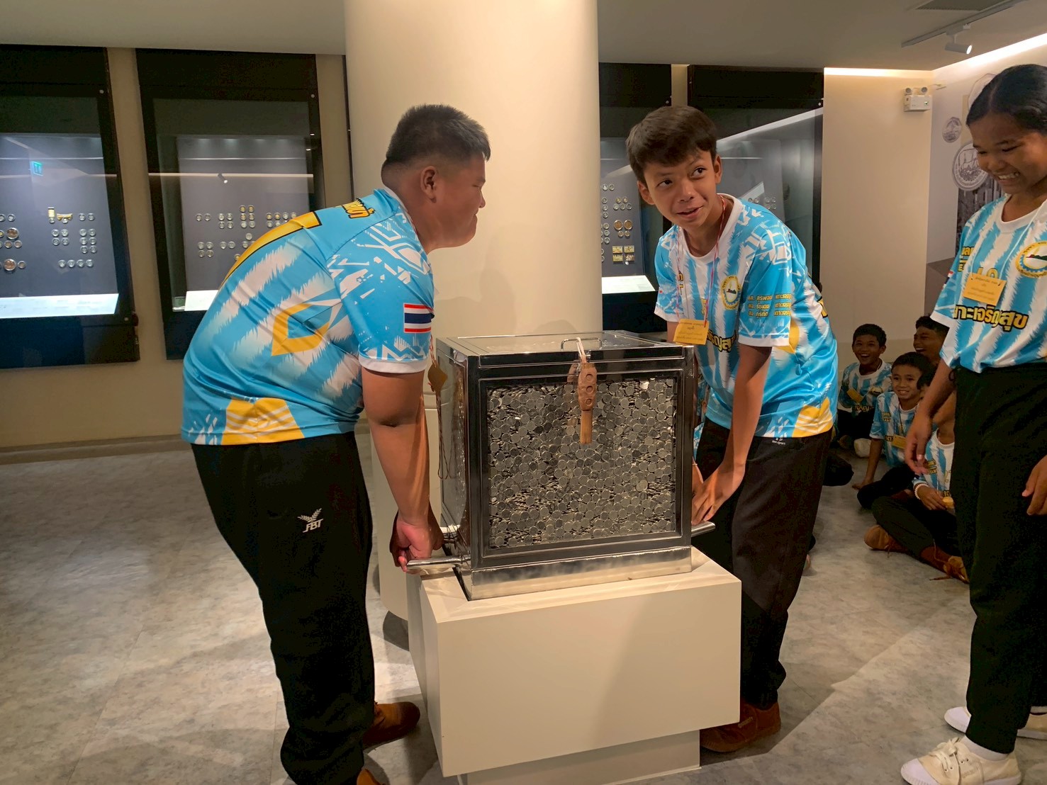 LINE_ALBUM_คณะ ธันวาคม 2568_251209_6.jpg