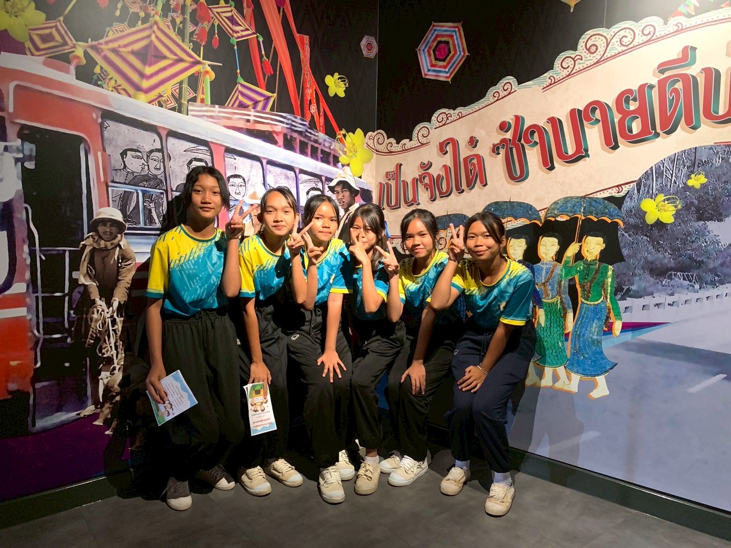 LINE_ALBUM_คณะ ธันวาคม 2568_251203_7.jpg