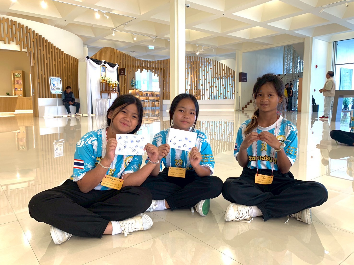 LINE_ALBUM_คณะ ธันวาคม 2568_251209_15.jpg