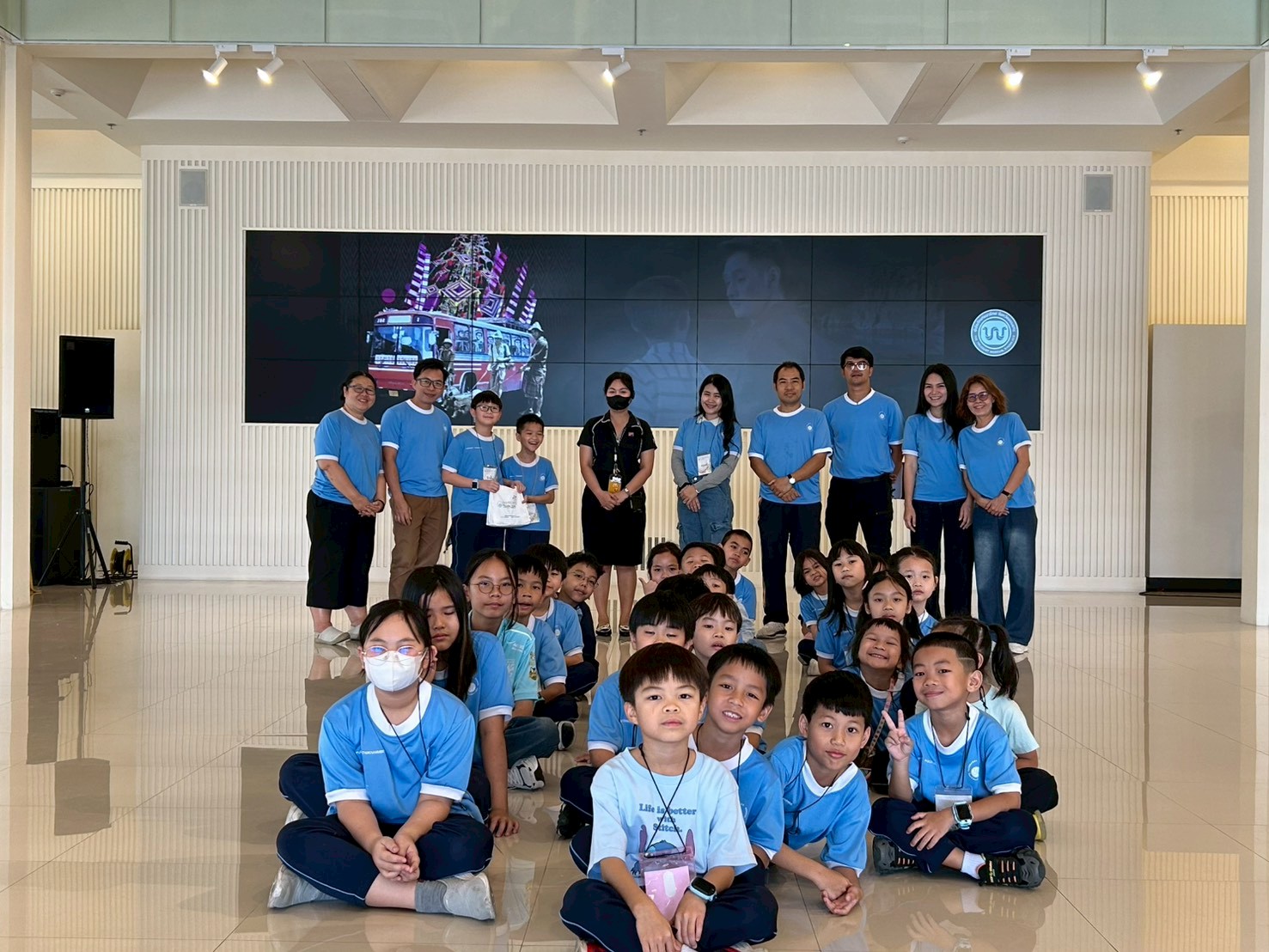 LINE_ALBUM_คณะงดเว้น 2_260403_1.jpg