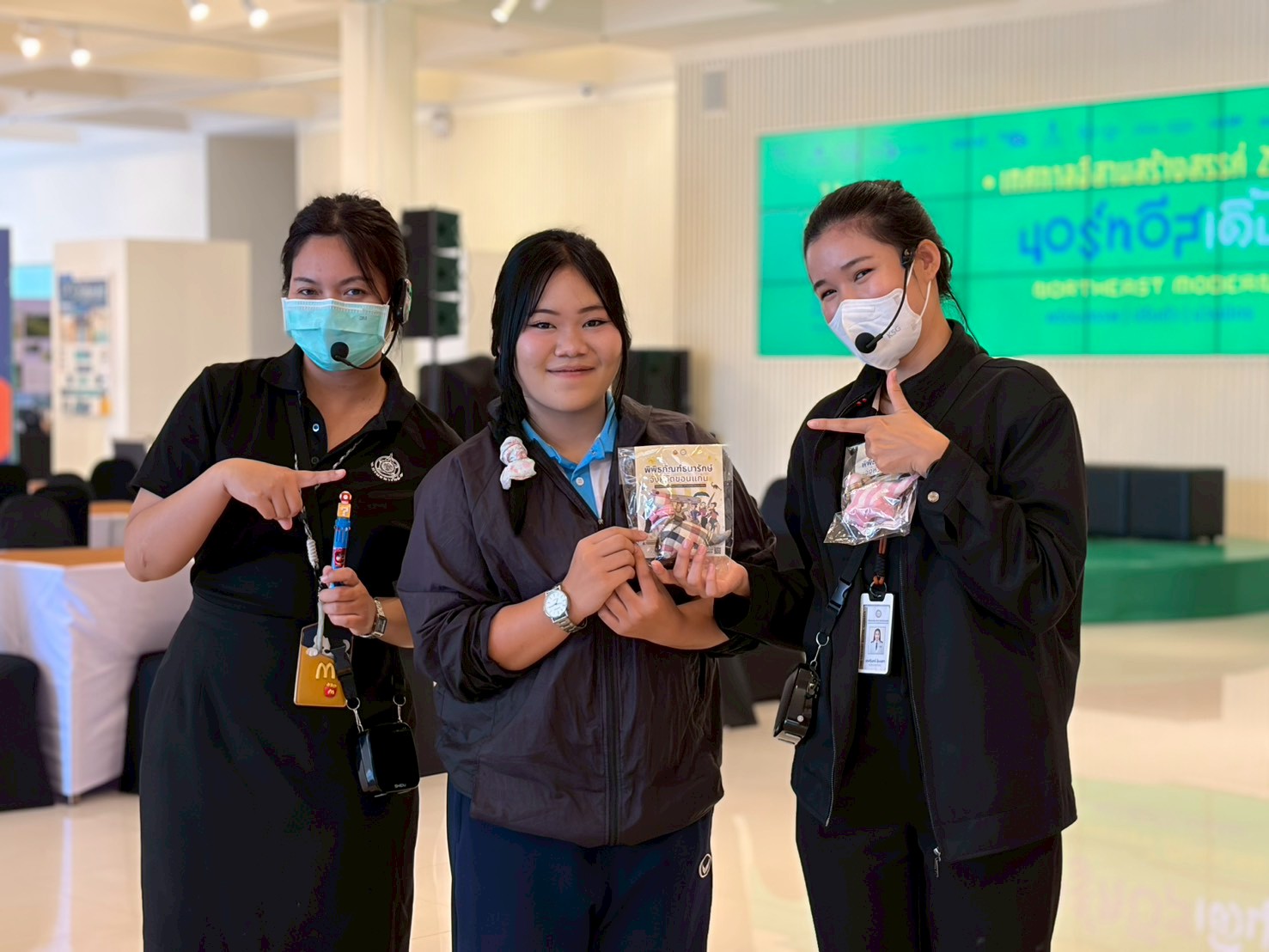 LINE_ALBUM_คณะงดเว้น 2_260716_17.jpg