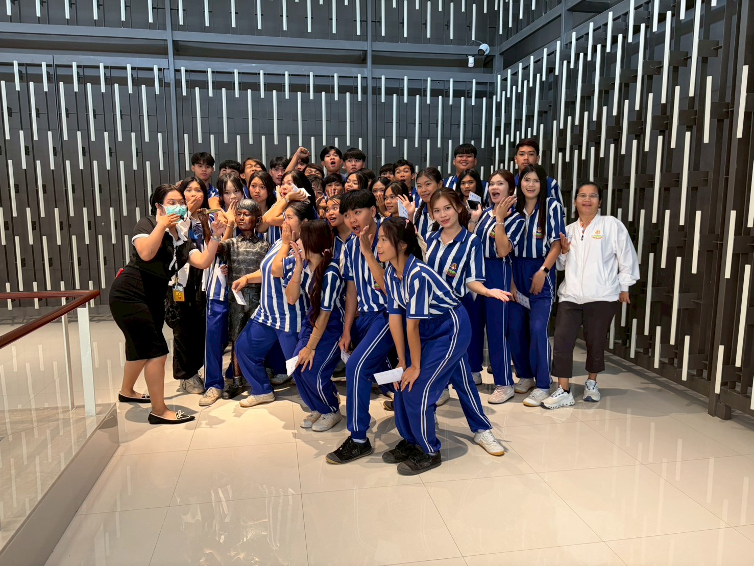 LINE_ALBUM_คณะงดเว้น 2_260716_17.jpg