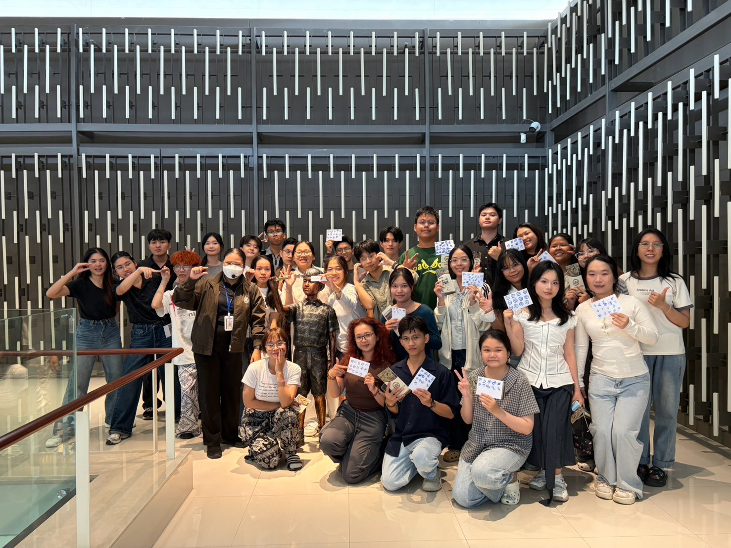 LINE_ALBUM_คณะงดเว้น 2_260828_3_0.jpg