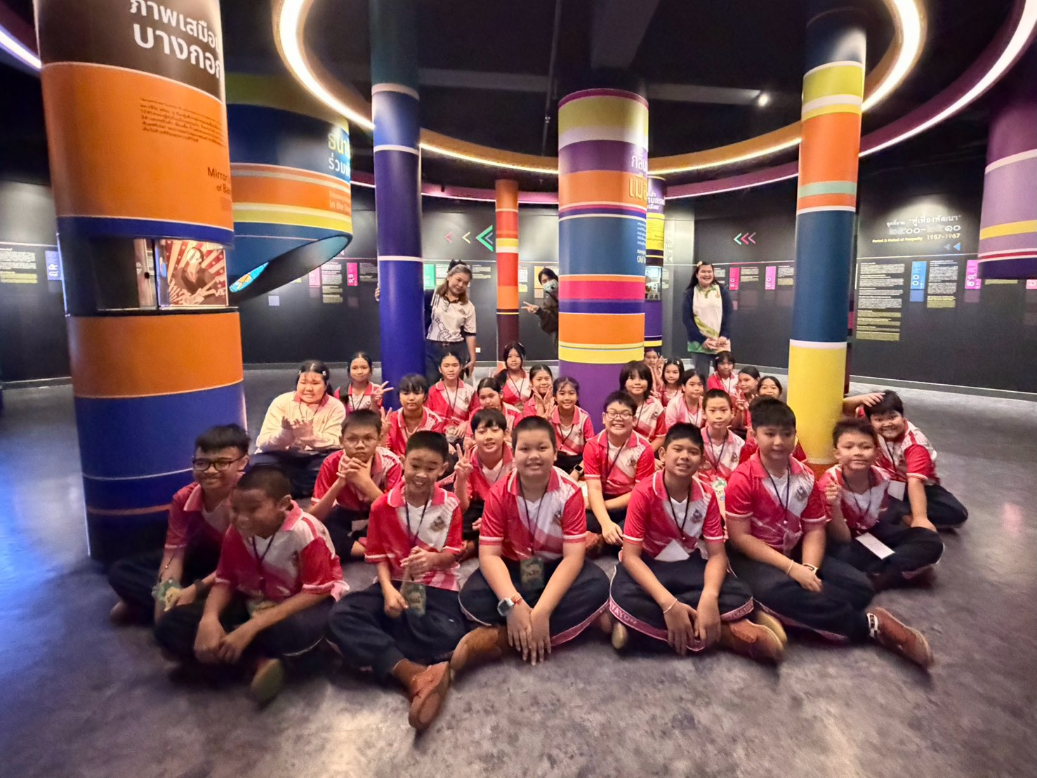 LINE_ALBUM_คณะงดเว้น 2_260918_4.jpg