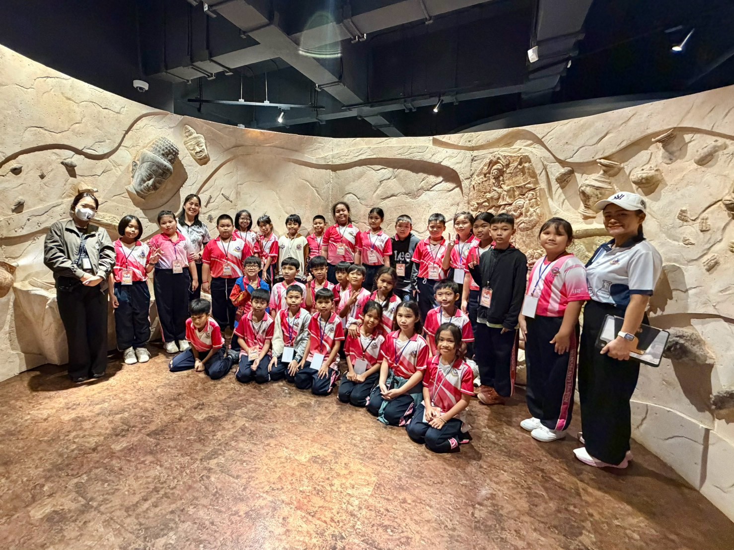 LINE_ALBUM_คณะงดเว้น 2_260918_5.jpg