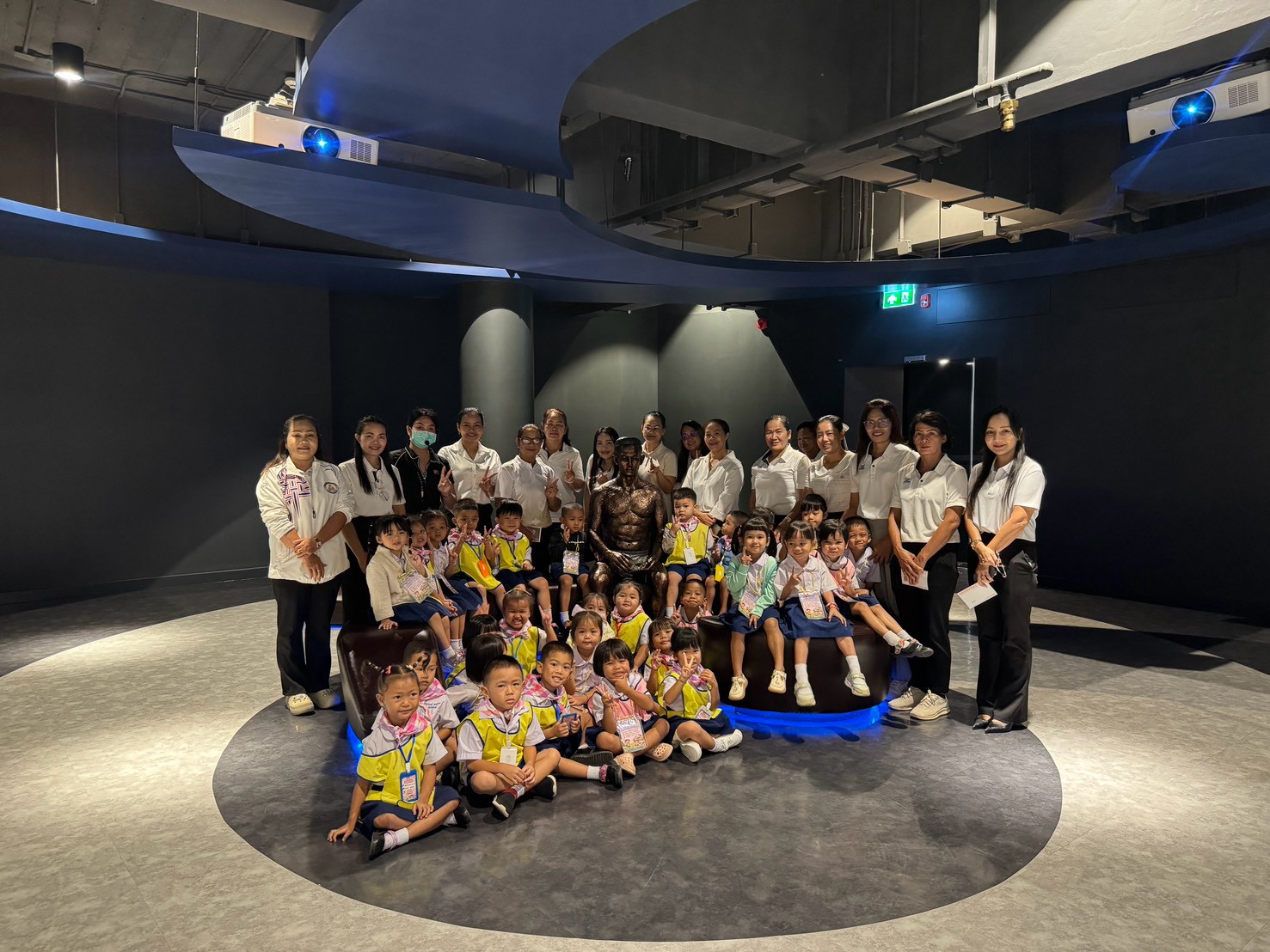 LINE_ALBUM_คณะงดเว้น 2_260910_17.jpg