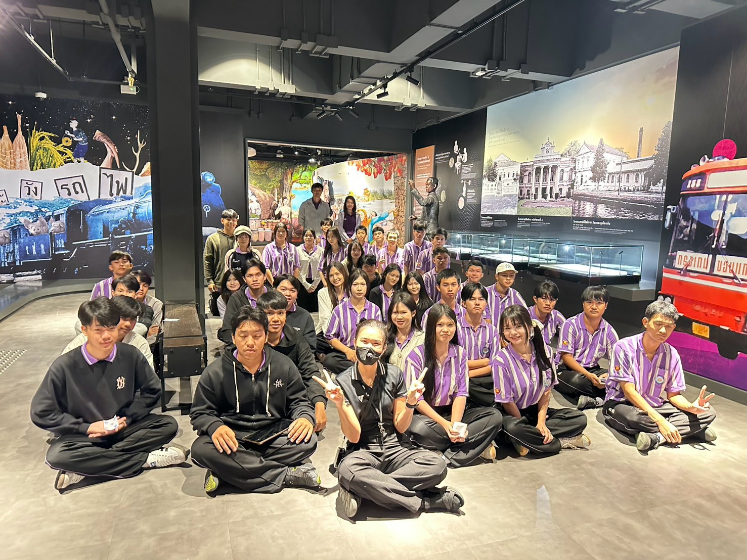 LINE_ALBUM_คณะงดเว้น 2_261007_18.jpg
